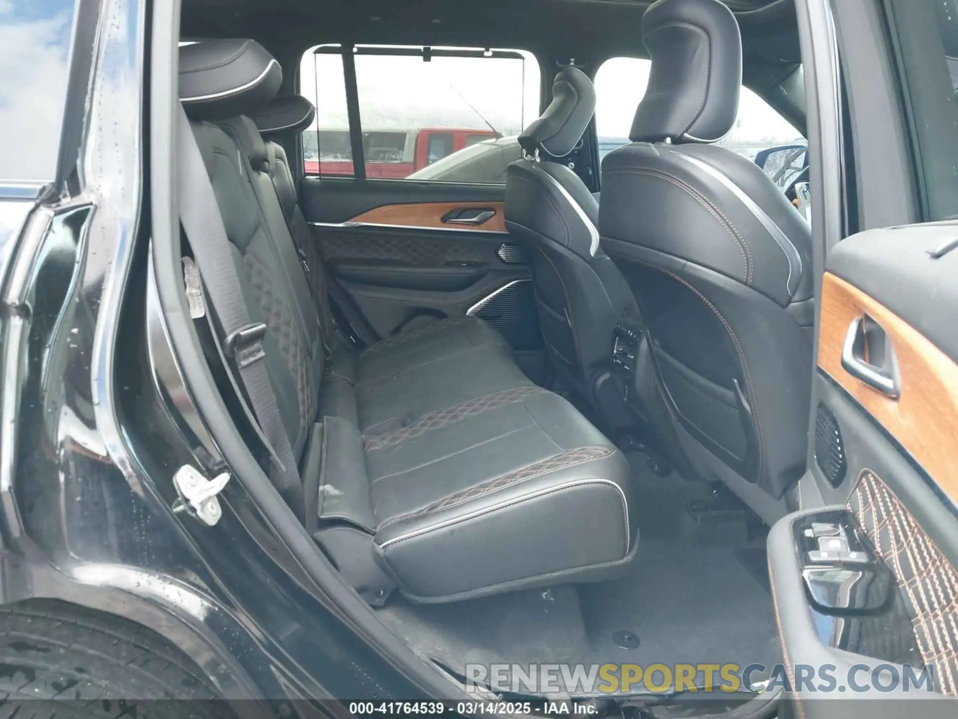 8 Фотография поврежденного автомобиля 1C4RJHEG9PC546975 JEEP GRAND CHEROKEE 2023