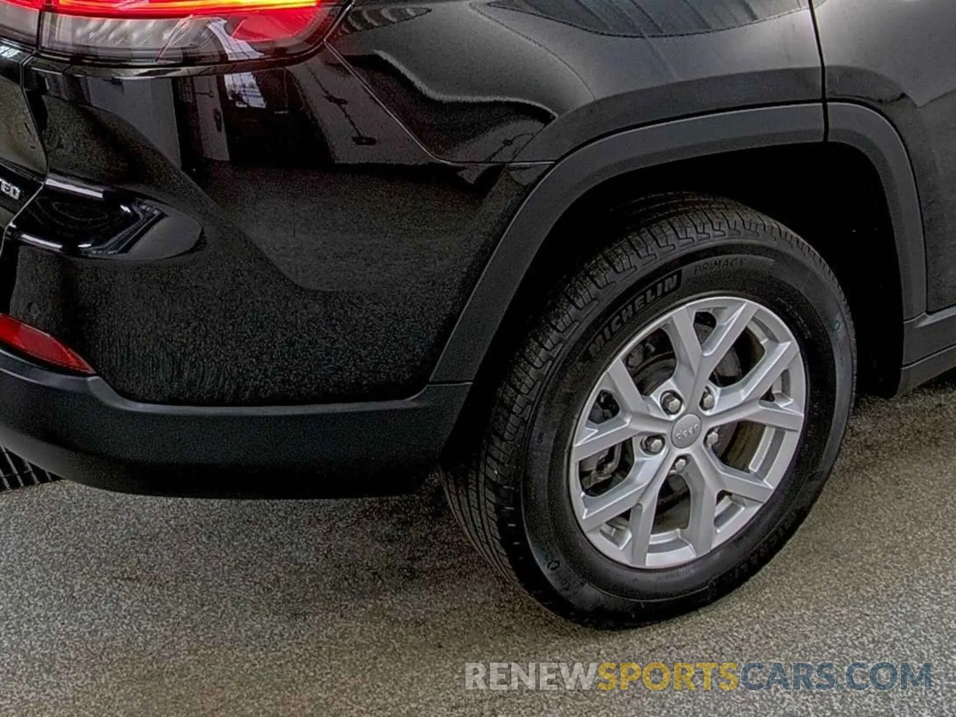 11 Photograph of a damaged car 1C4RJKBG7P8804785 JEEP GRAND CHEROKEE 2023
