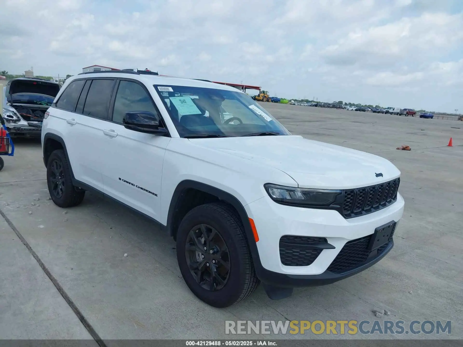 1 Photograph of a damaged car 1C4RJGAG1RC250710 JEEP GRAND CHEROKEE 2024