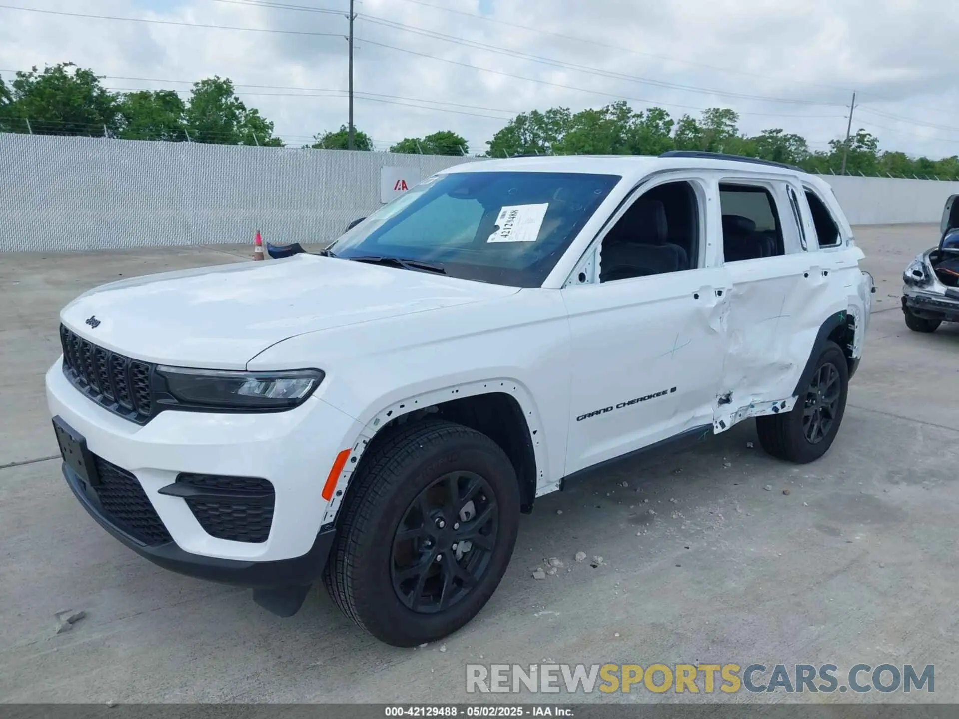 2 Photograph of a damaged car 1C4RJGAG1RC250710 JEEP GRAND CHEROKEE 2024