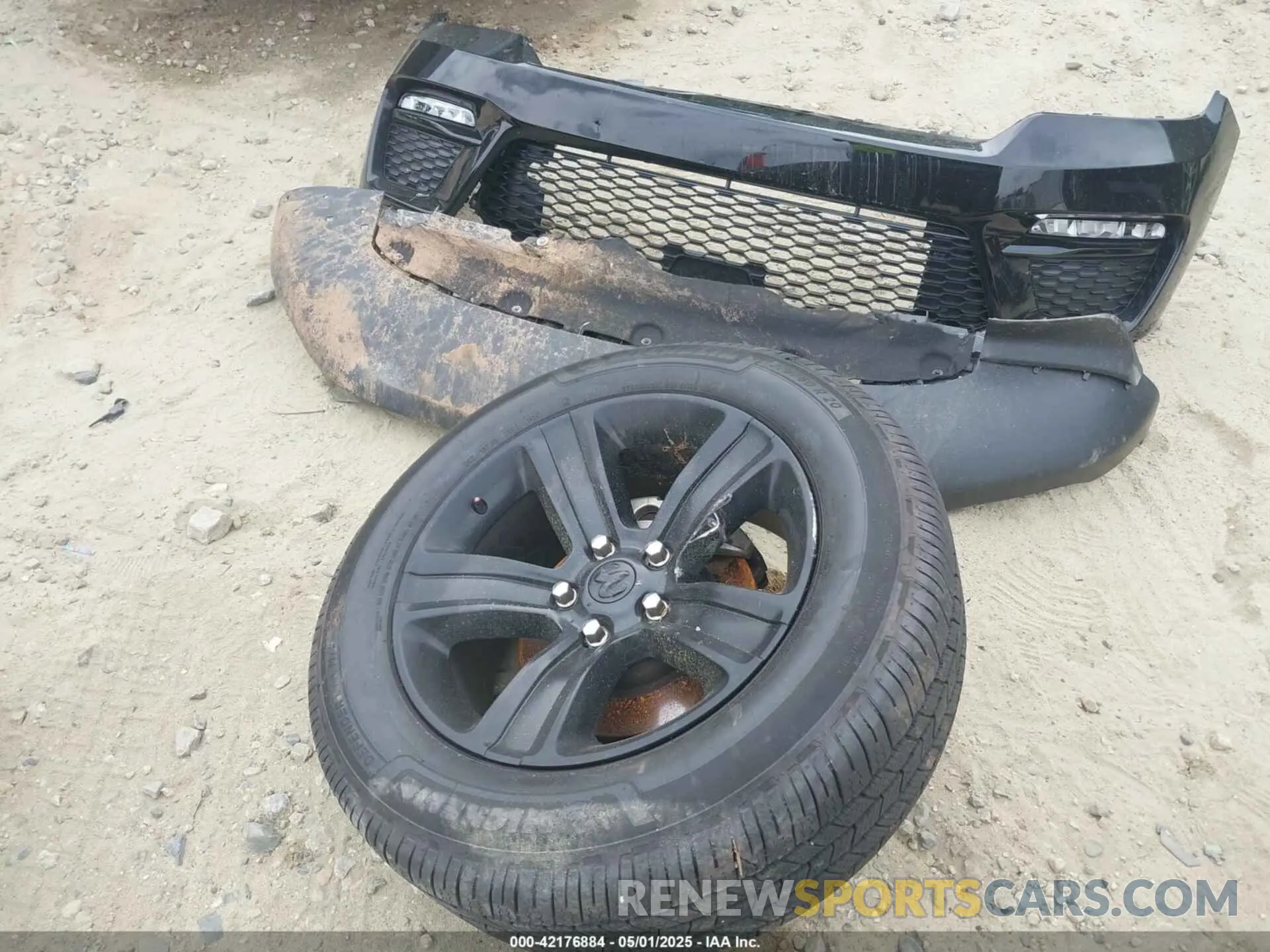 11 Photograph of a damaged car 1C4RJGBG3RC217142 JEEP GRAND CHEROKEE 2024