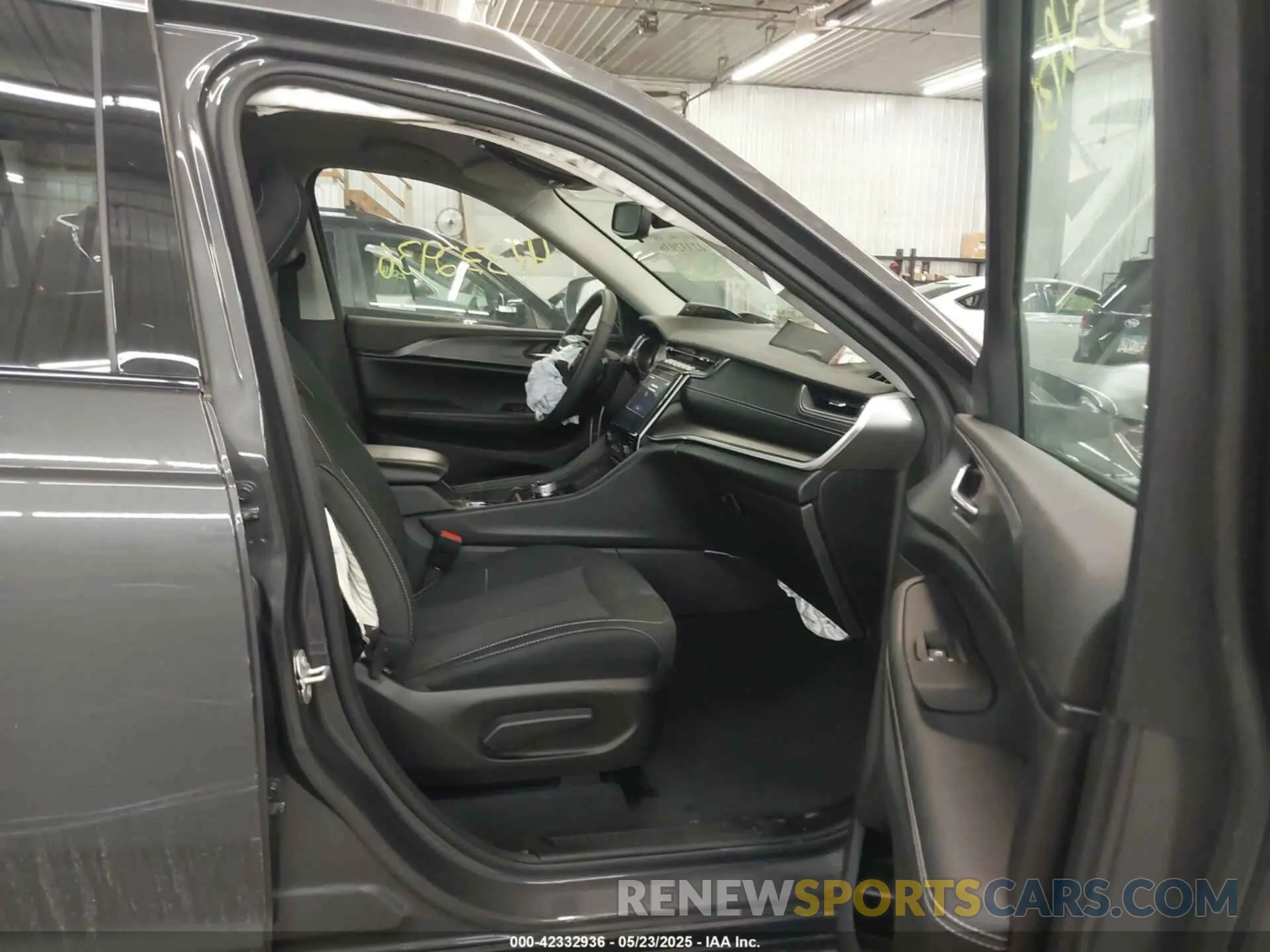 5 Фотография поврежденного автомобиля 1C4RJHAG3RC678977 JEEP GRAND CHEROKEE 2024