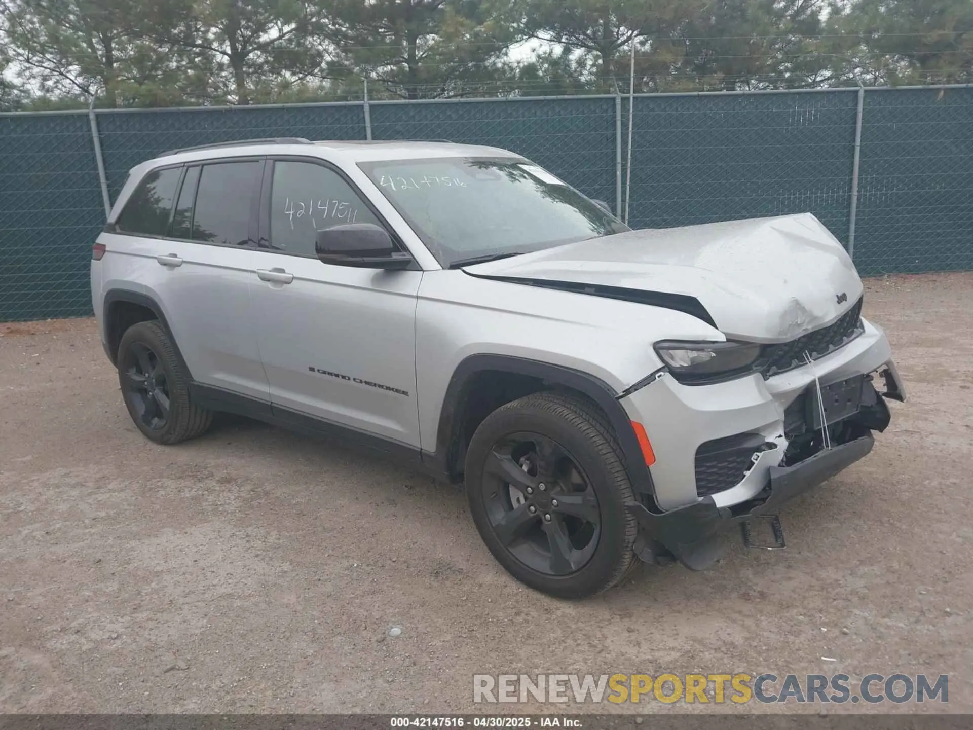1 Photograph of a damaged car 1C4RJHAG4RC212202 JEEP GRAND CHEROKEE 2024