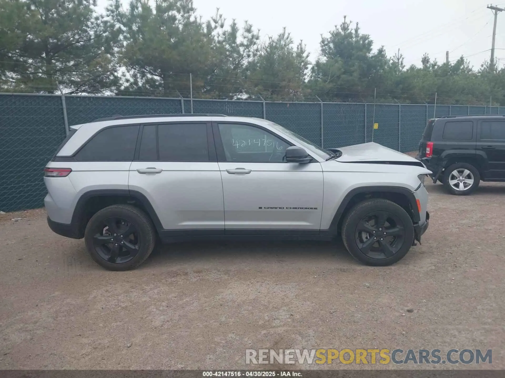 13 Photograph of a damaged car 1C4RJHAG4RC212202 JEEP GRAND CHEROKEE 2024