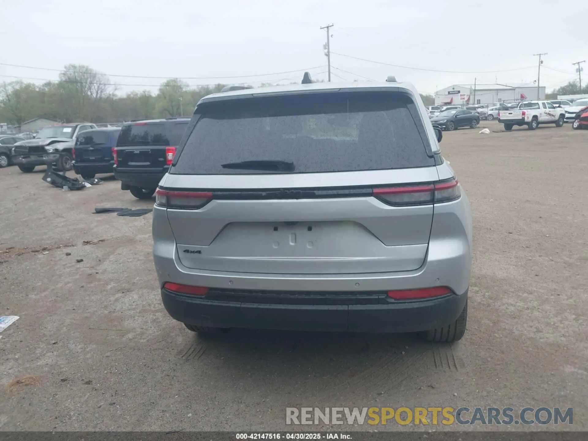 16 Photograph of a damaged car 1C4RJHAG4RC212202 JEEP GRAND CHEROKEE 2024