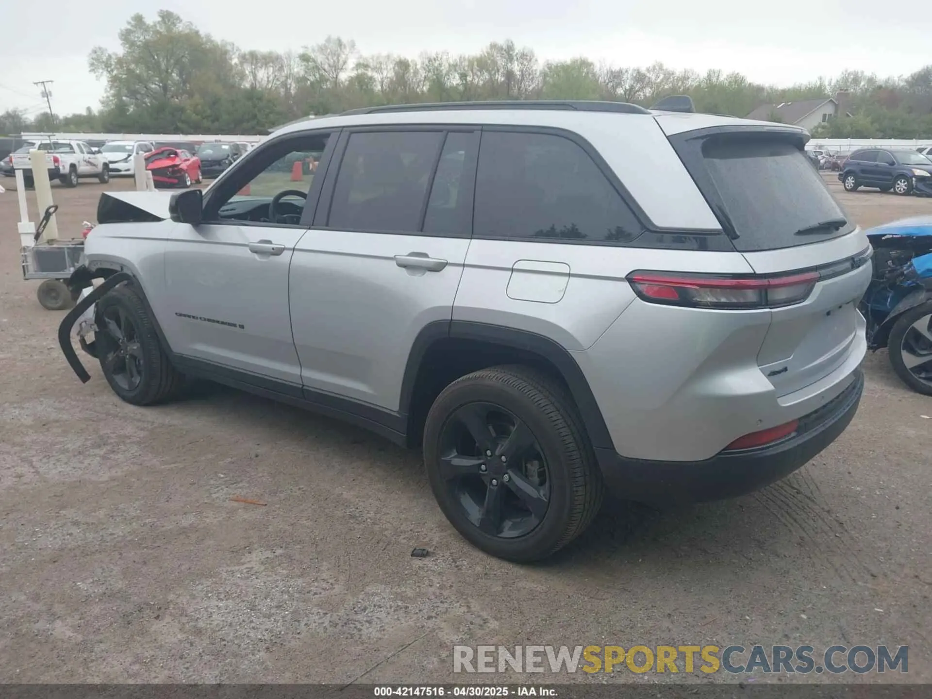 3 Photograph of a damaged car 1C4RJHAG4RC212202 JEEP GRAND CHEROKEE 2024