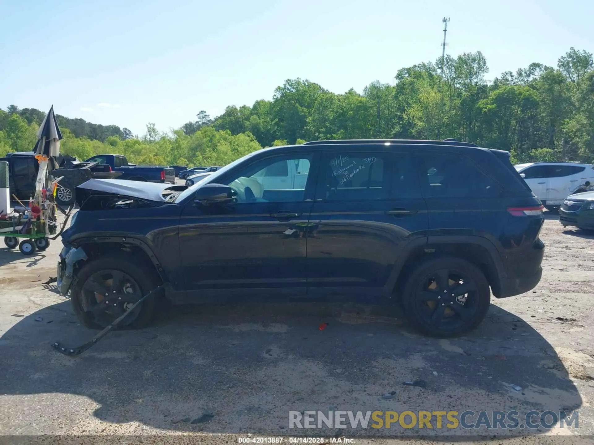 13 Photograph of a damaged car 1C4RJHAG6RC235920 JEEP GRAND CHEROKEE 2024