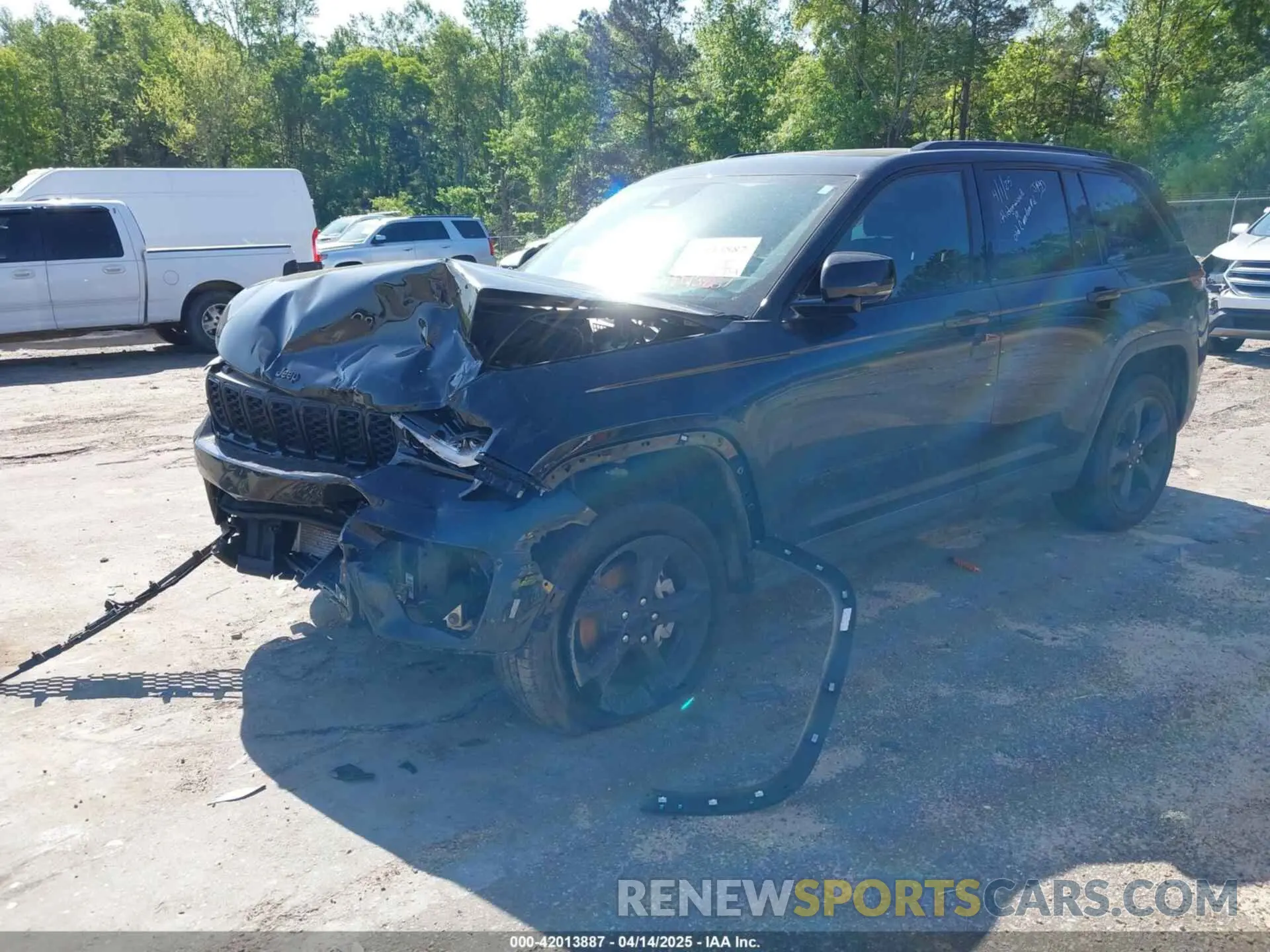 2 Photograph of a damaged car 1C4RJHAG6RC235920 JEEP GRAND CHEROKEE 2024