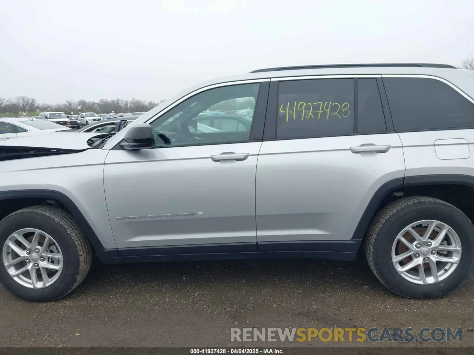 14 Фотография поврежденного автомобиля 1C4RJHAGXRC165256 JEEP GRAND CHEROKEE 2024