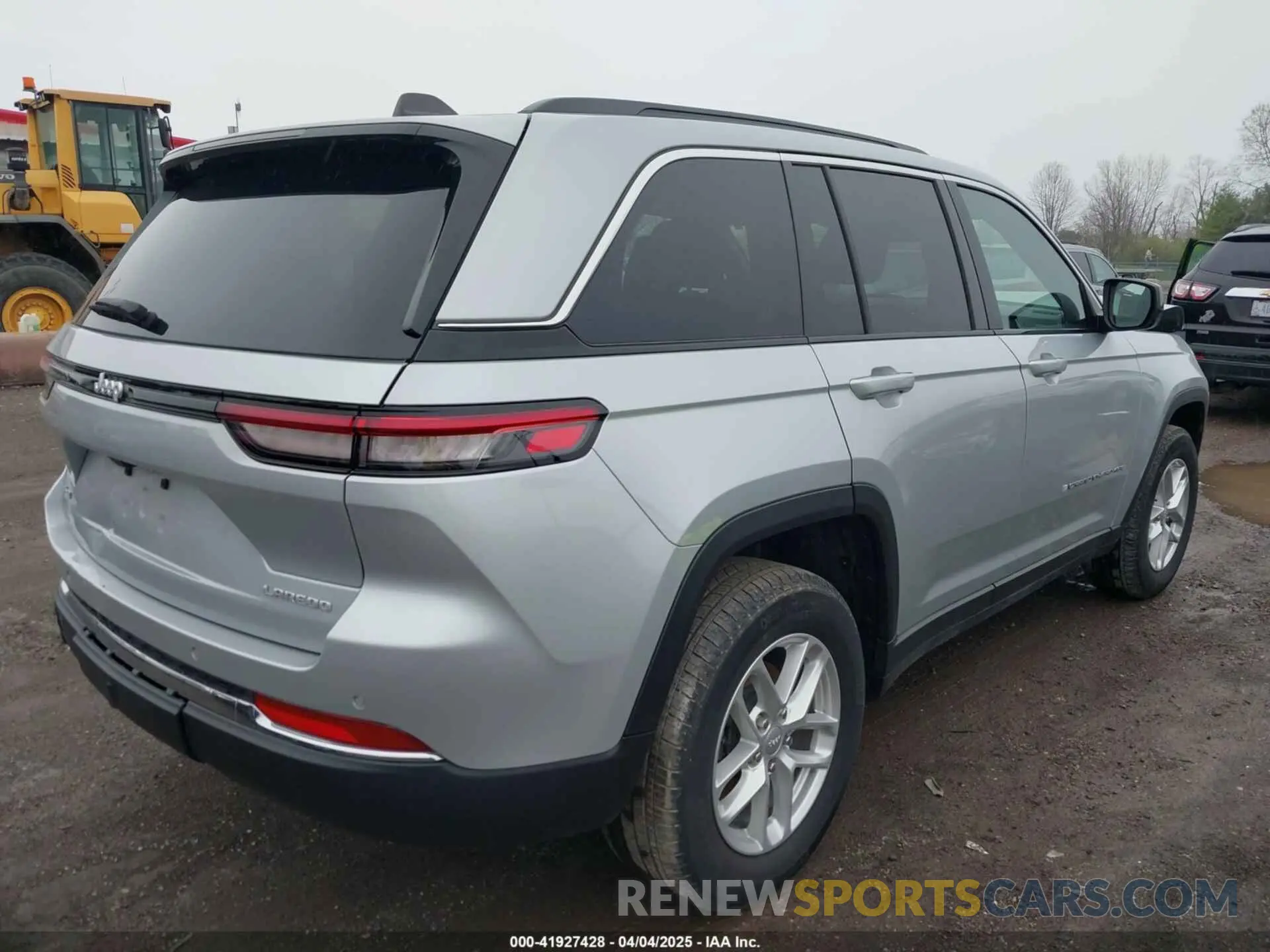 4 Фотография поврежденного автомобиля 1C4RJHAGXRC165256 JEEP GRAND CHEROKEE 2024