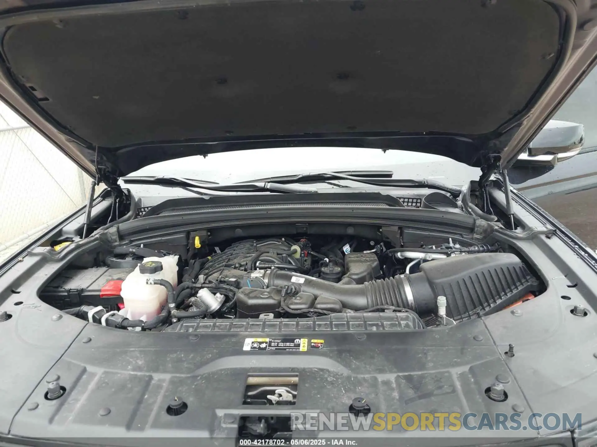 10 Photograph of a damaged car 1C4RJHBG0RC201731 JEEP GRAND CHEROKEE 2024