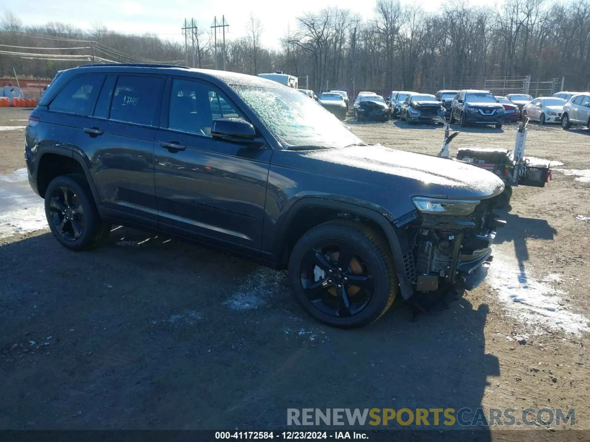 1 Photograph of a damaged car 1C4RJHBG3R8586947 JEEP GRAND CHEROKEE 2024