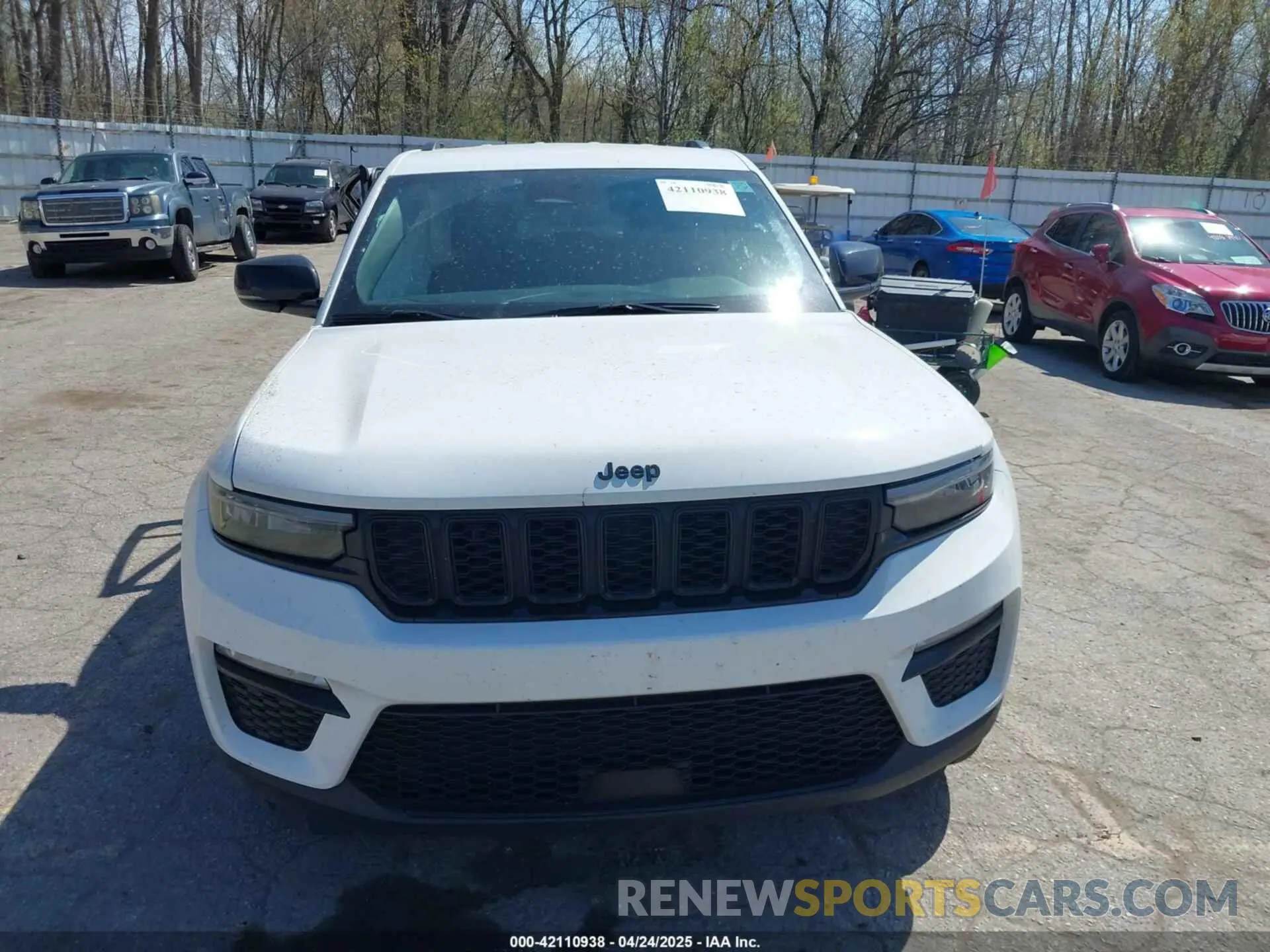 12 Фотография поврежденного автомобиля 1C4RJHBG5R8600766 JEEP GRAND CHEROKEE 2024