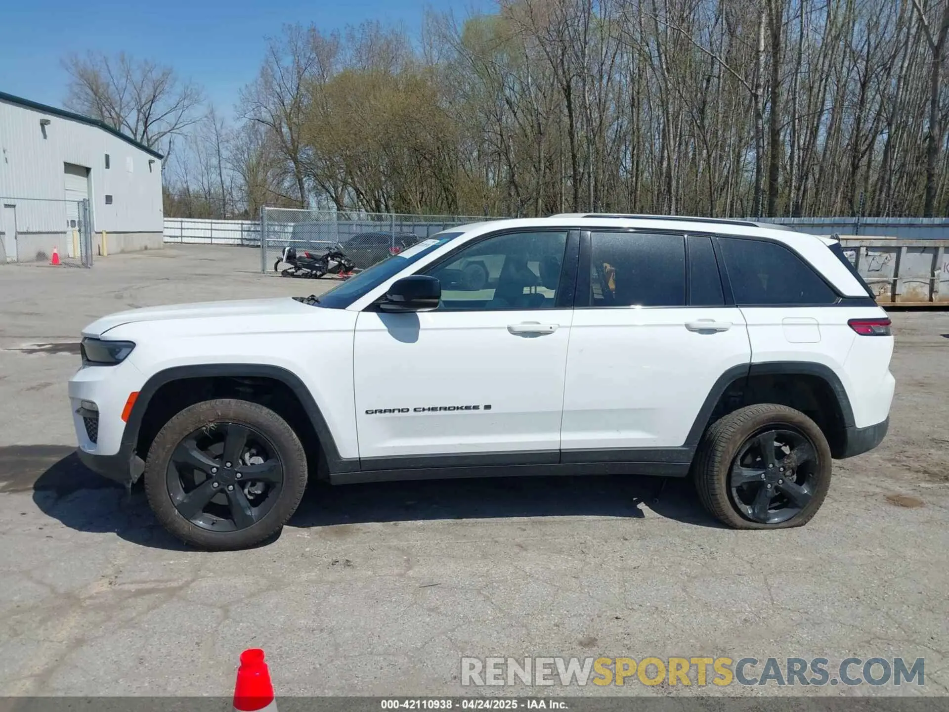 14 Фотография поврежденного автомобиля 1C4RJHBG5R8600766 JEEP GRAND CHEROKEE 2024