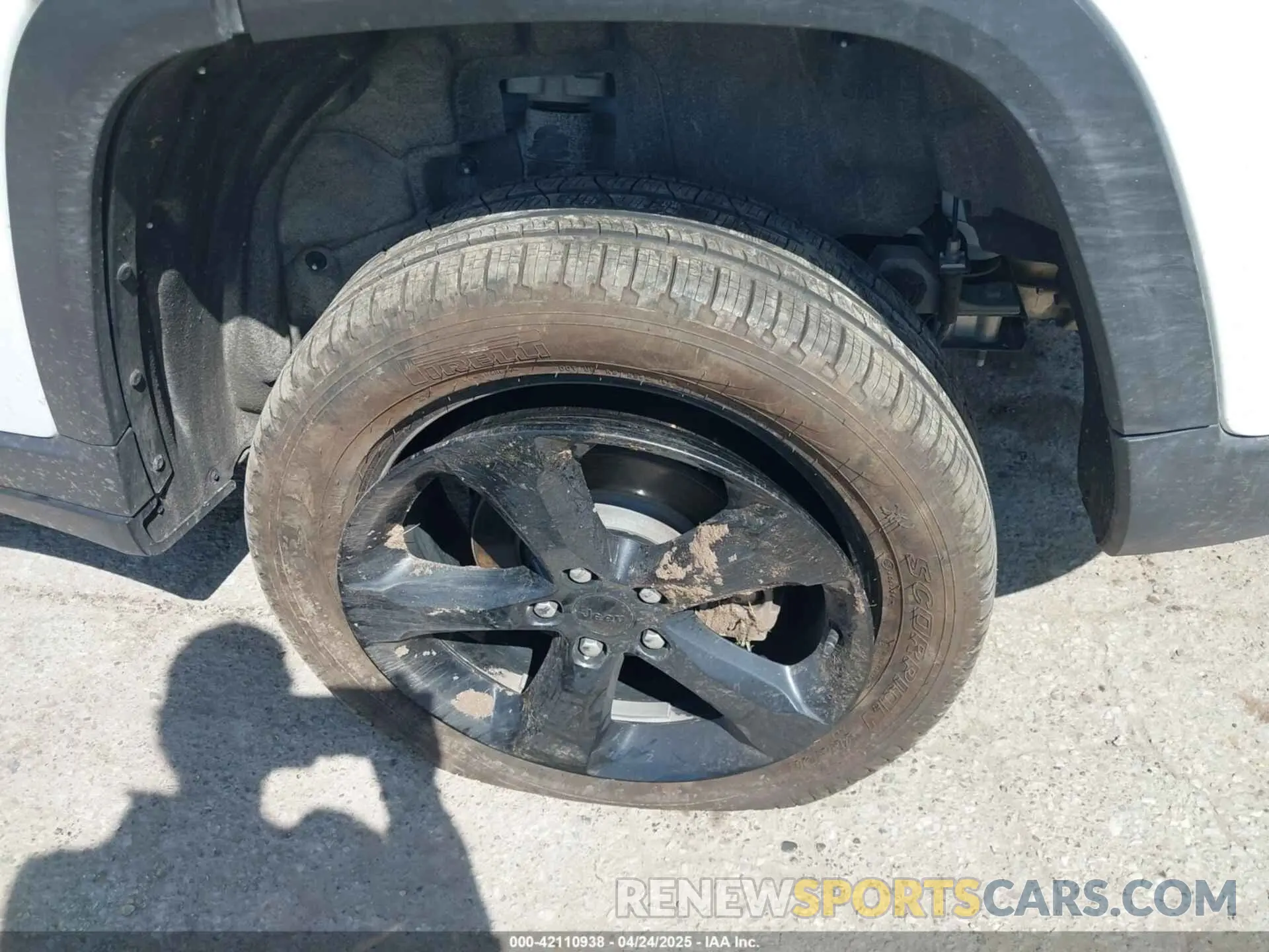 19 Фотография поврежденного автомобиля 1C4RJHBG5R8600766 JEEP GRAND CHEROKEE 2024