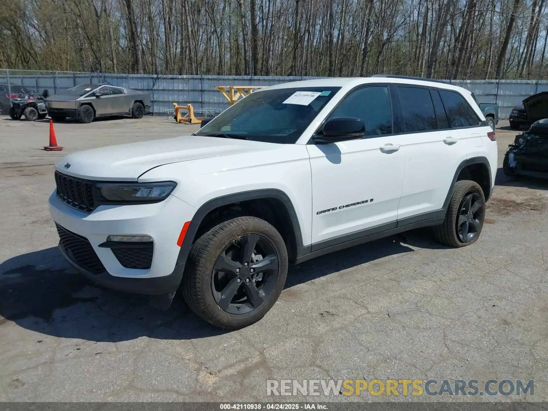 2 Фотография поврежденного автомобиля 1C4RJHBG5R8600766 JEEP GRAND CHEROKEE 2024