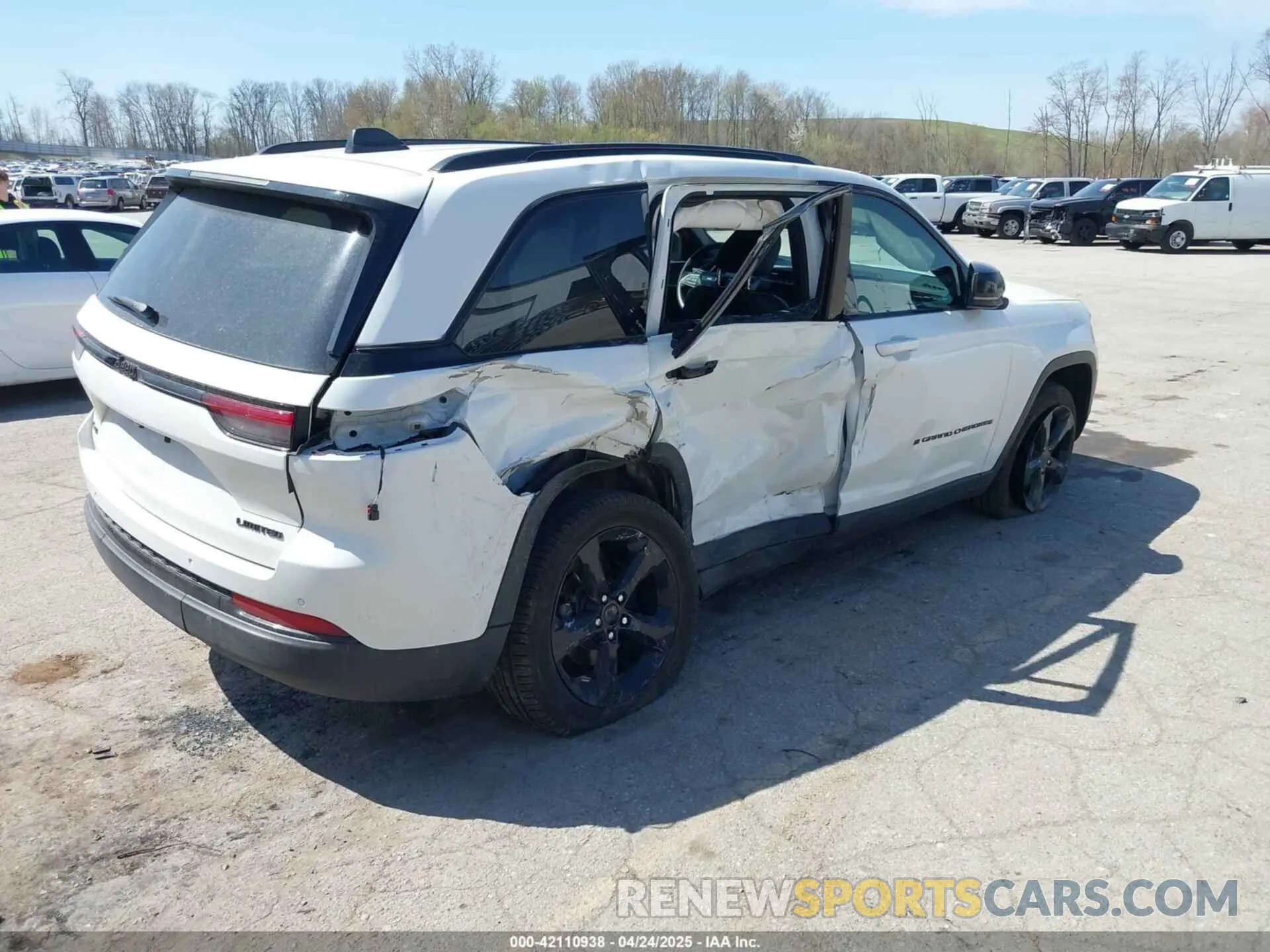 4 Фотография поврежденного автомобиля 1C4RJHBG5R8600766 JEEP GRAND CHEROKEE 2024