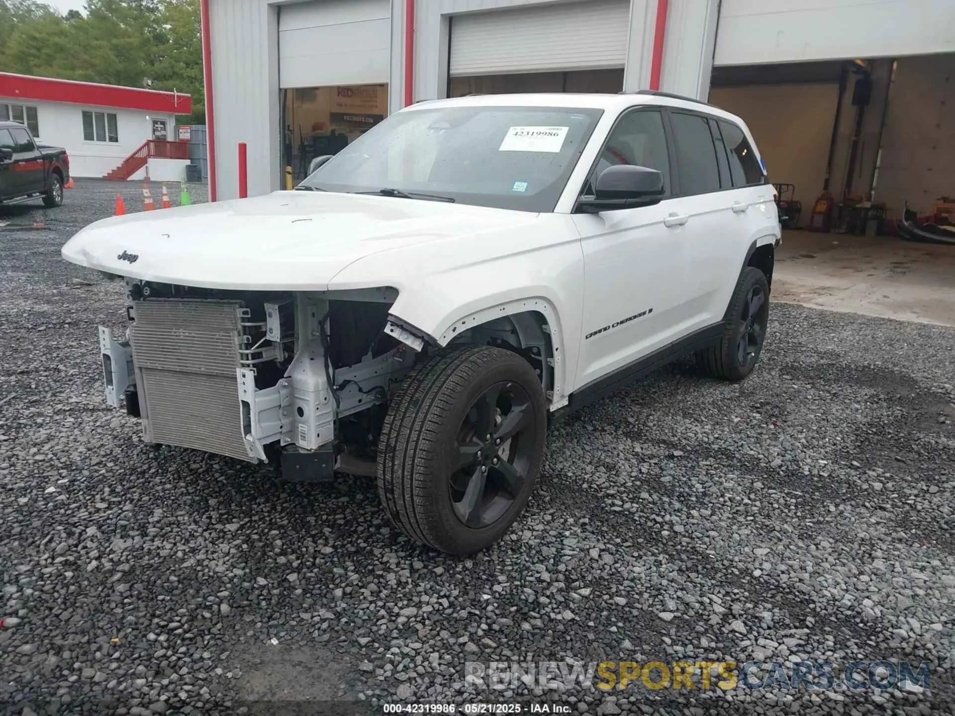 2 Photograph of a damaged car 1C4RJHBG5RC232263 JEEP GRAND CHEROKEE 2024