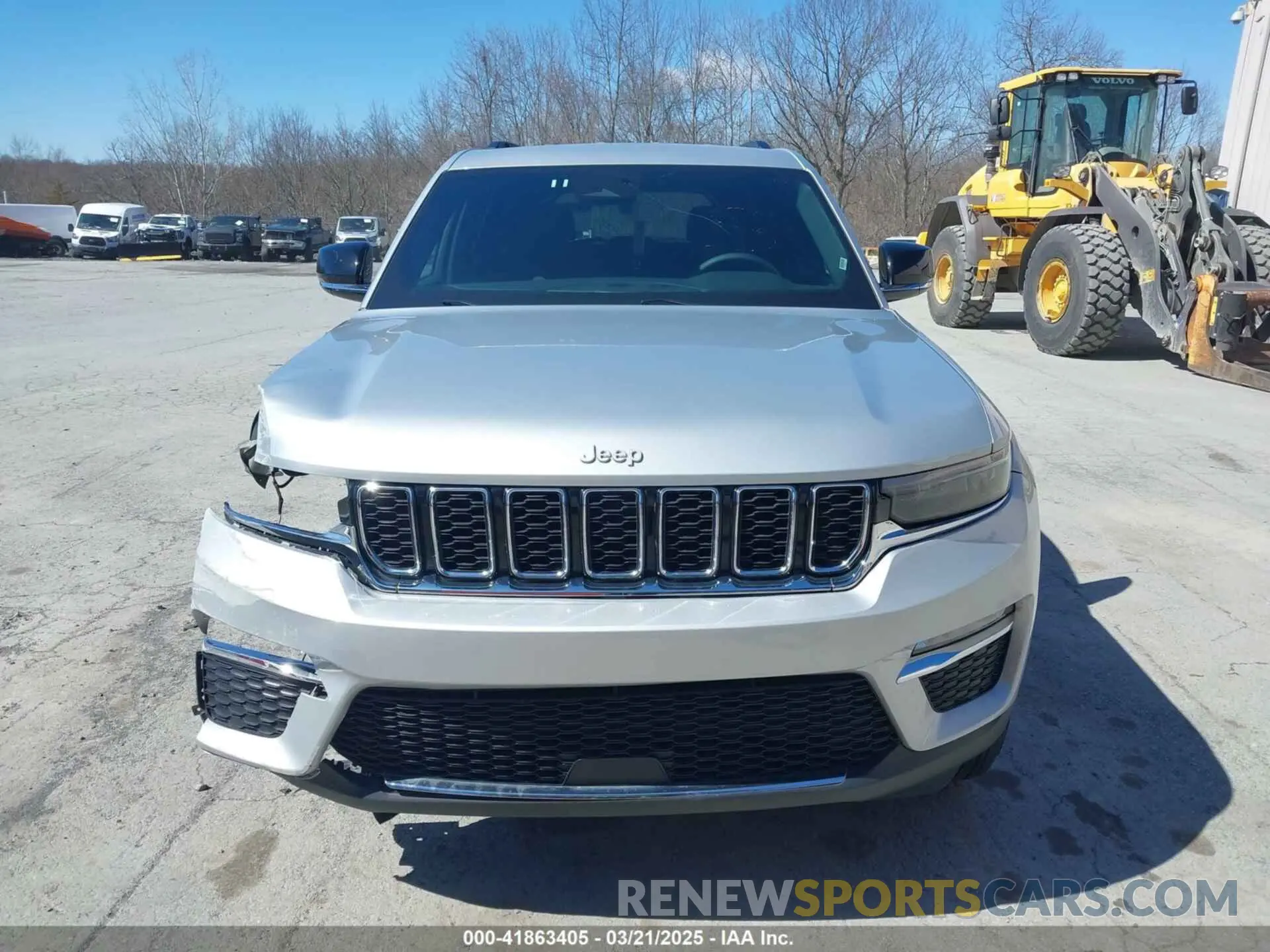 12 Photograph of a damaged car 1C4RJHBG8R8515355 JEEP GRAND CHEROKEE 2024