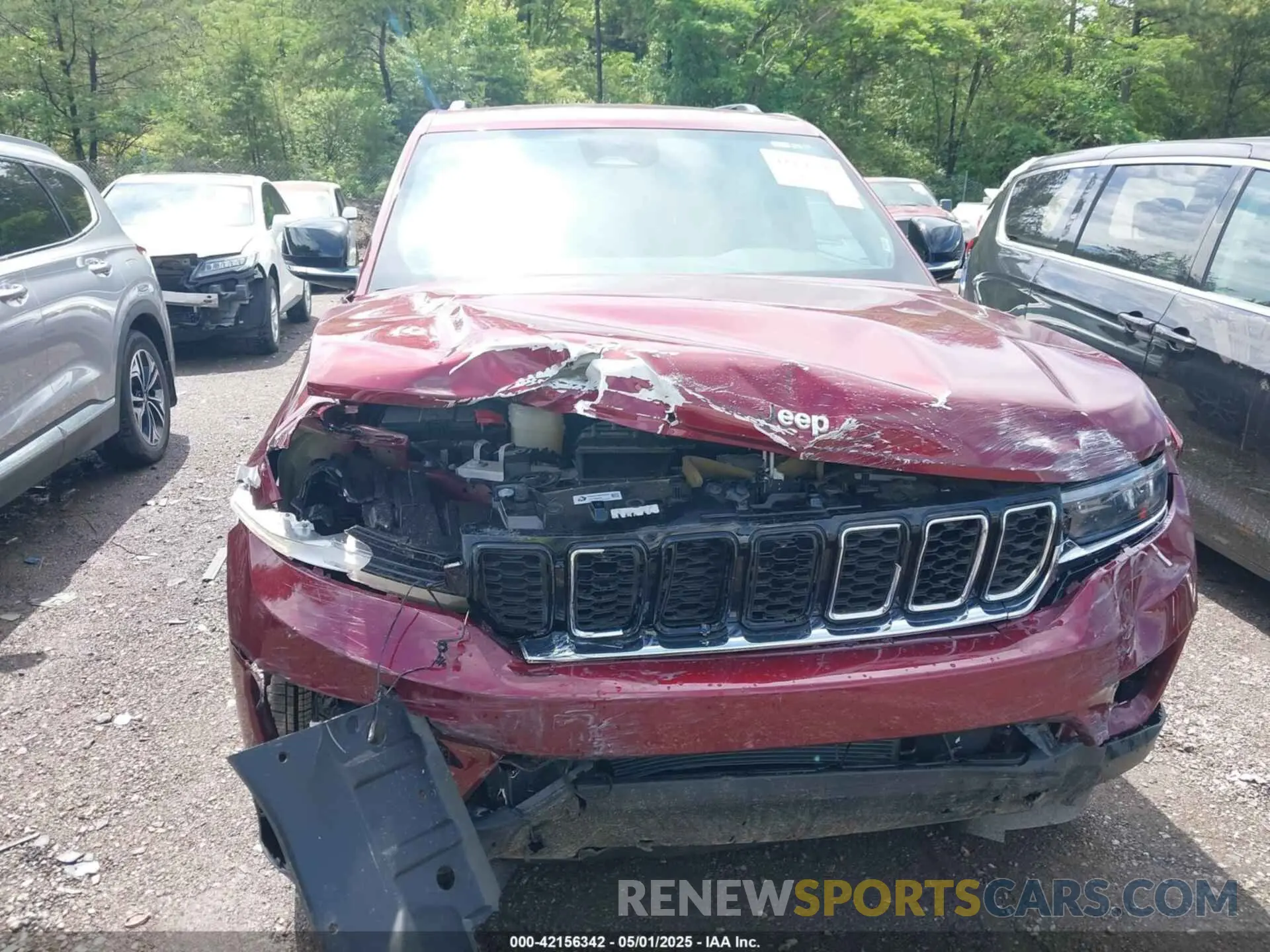 6 Photograph of a damaged car 1C4RJHBGXR8517883 JEEP GRAND CHEROKEE 2024