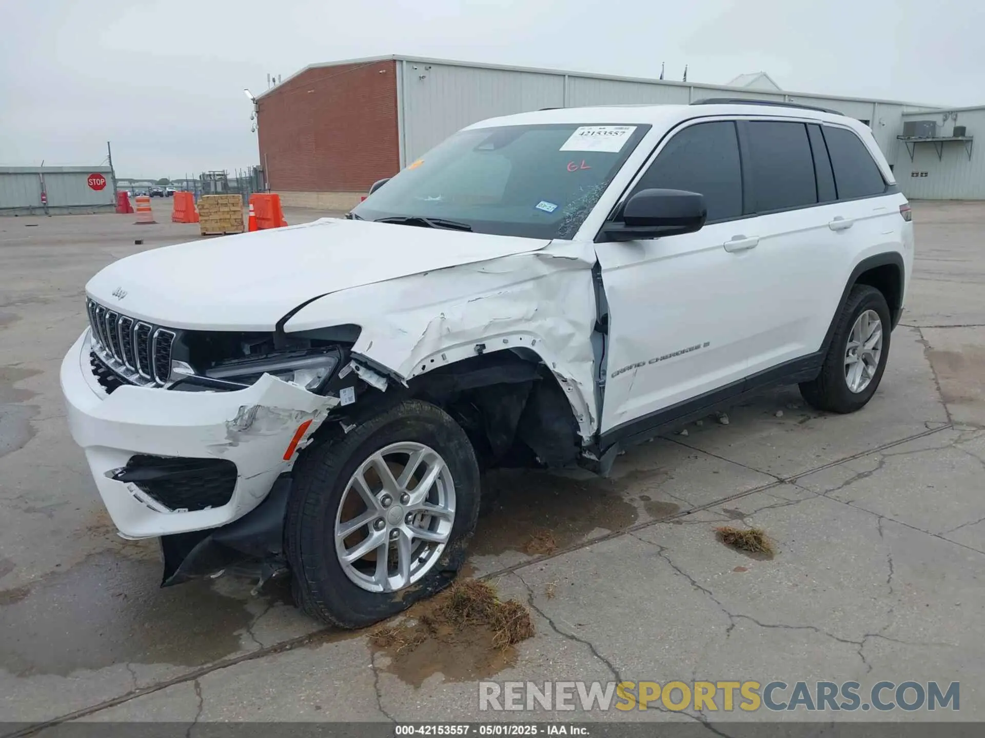 2 Photograph of a damaged car 1C4RJGAG1SC284247 JEEP GRAND CHEROKEE 2025