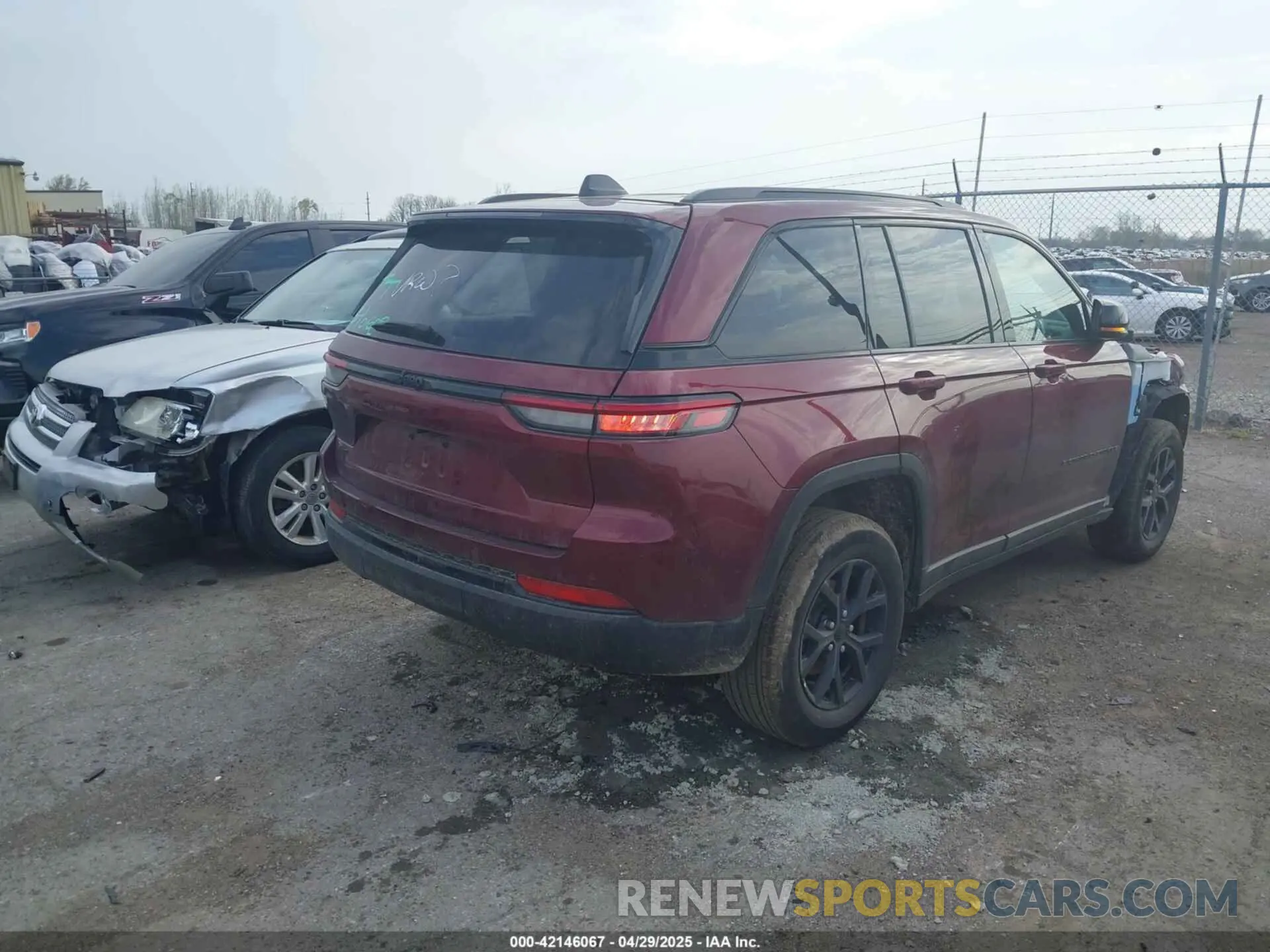 4 Фотография поврежденного автомобиля 1C4RJHAG5S8657198 JEEP GRAND CHEROKEE 2025