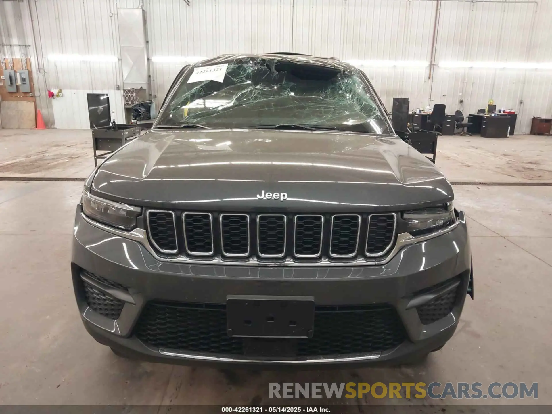 13 Photograph of a damaged car 1C4RJHAG5SC278876 JEEP GRAND CHEROKEE 2025