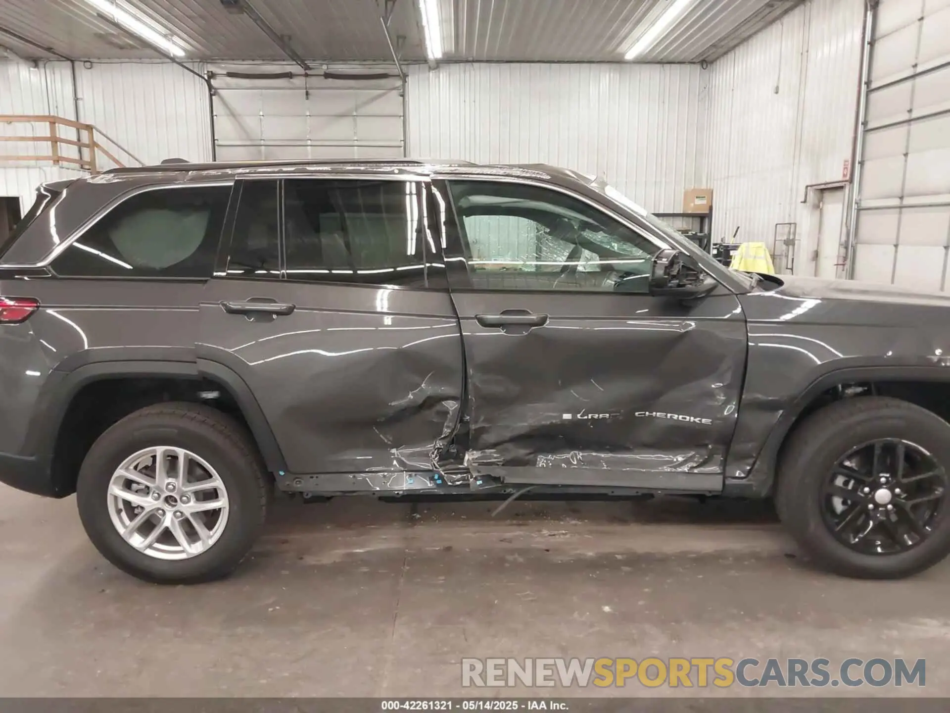 14 Photograph of a damaged car 1C4RJHAG5SC278876 JEEP GRAND CHEROKEE 2025