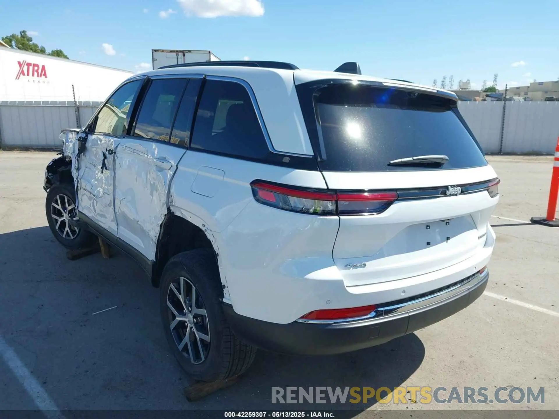 3 Фотография поврежденного автомобиля 1C4RJHBG3SC311453 JEEP GRAND CHEROKEE 2025