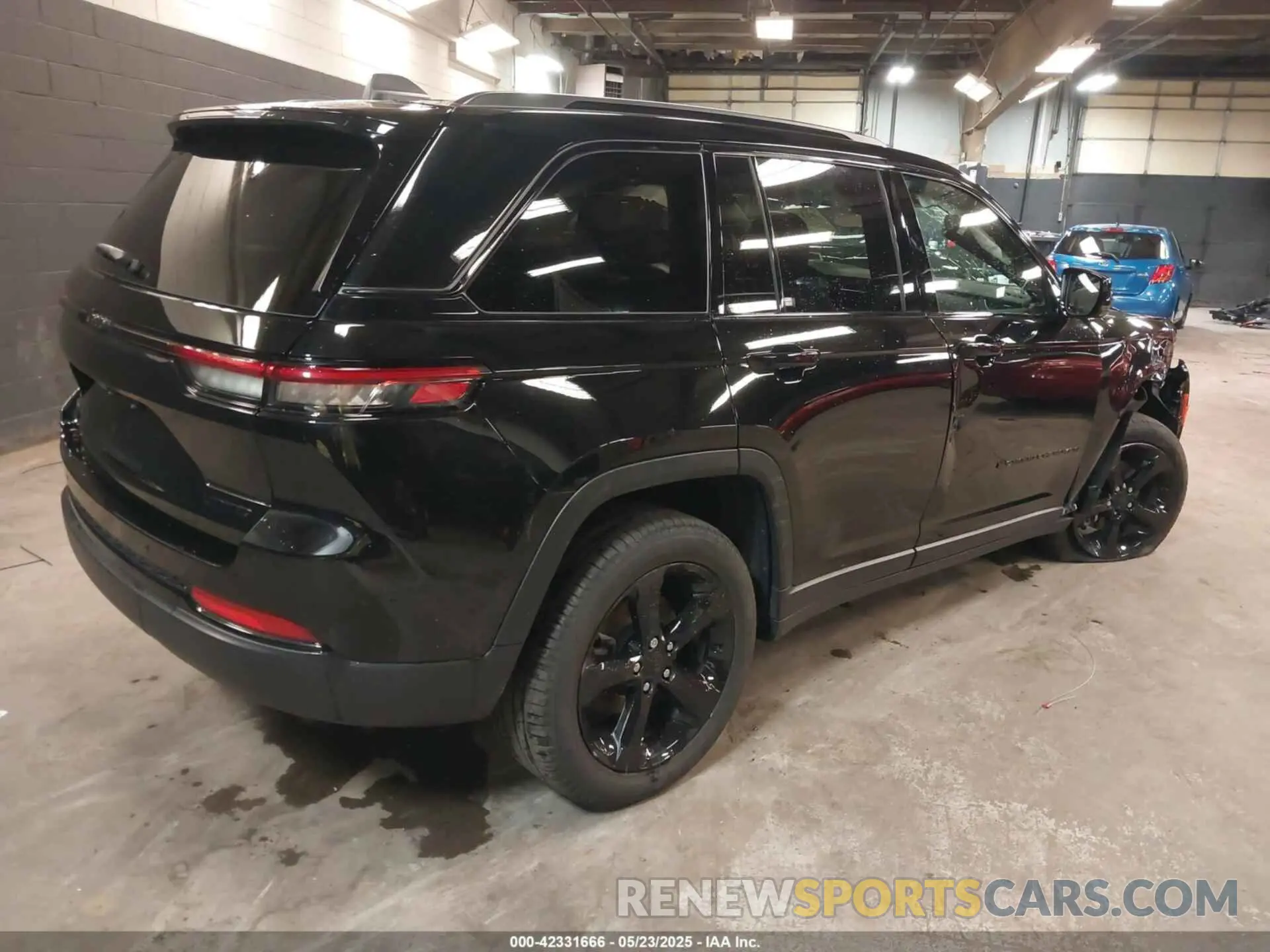 4 Photograph of a damaged car 1C4RJHBG7SC269935 JEEP GRAND CHEROKEE 2025