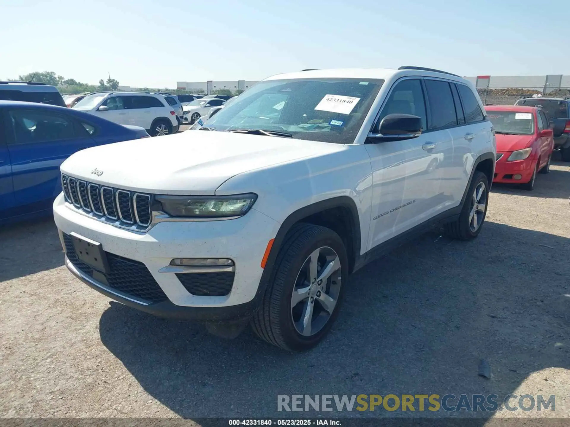 2 Фотография поврежденного автомобиля 1C4RJHBG7SC272351 JEEP GRAND CHEROKEE 2025
