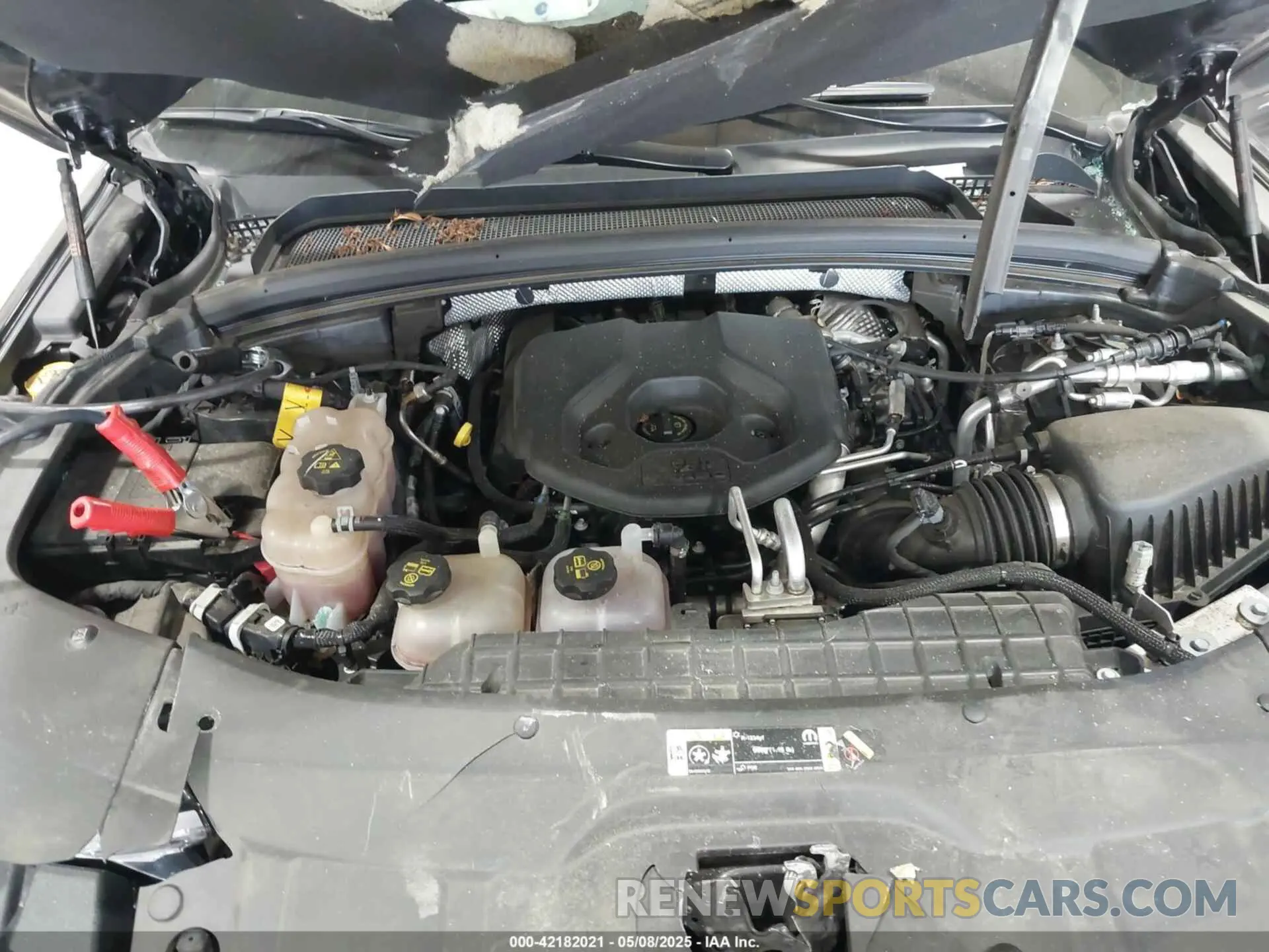 10 Photograph of a damaged car 1C4RJYB65N8758560 JEEP GRAND CHEROKEE 4XE 2022