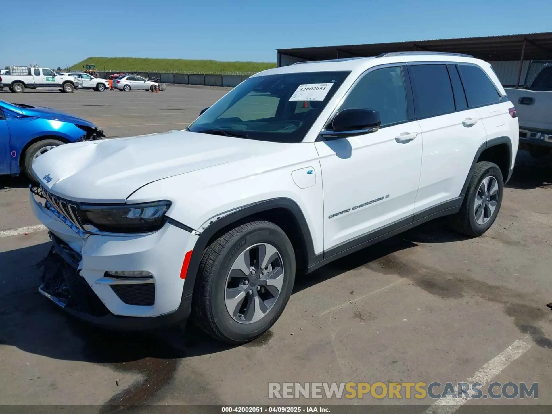2 Фотография поврежденного автомобиля 1C4RJYB66N8718018 JEEP GRAND CHEROKEE 4XE 2022