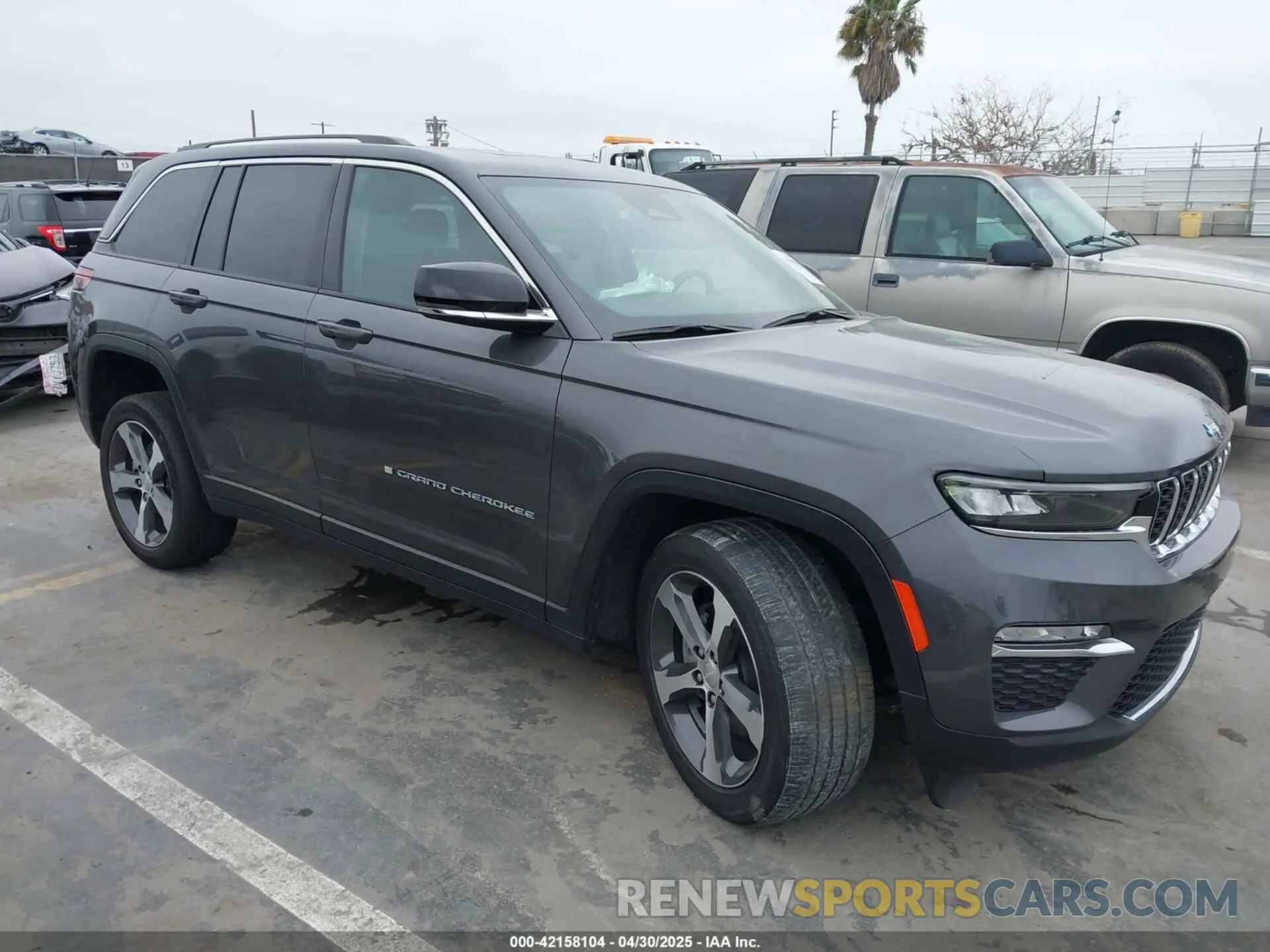 1 Фотография поврежденного автомобиля 1C4RJYB68N8748802 JEEP GRAND CHEROKEE 4XE 2022