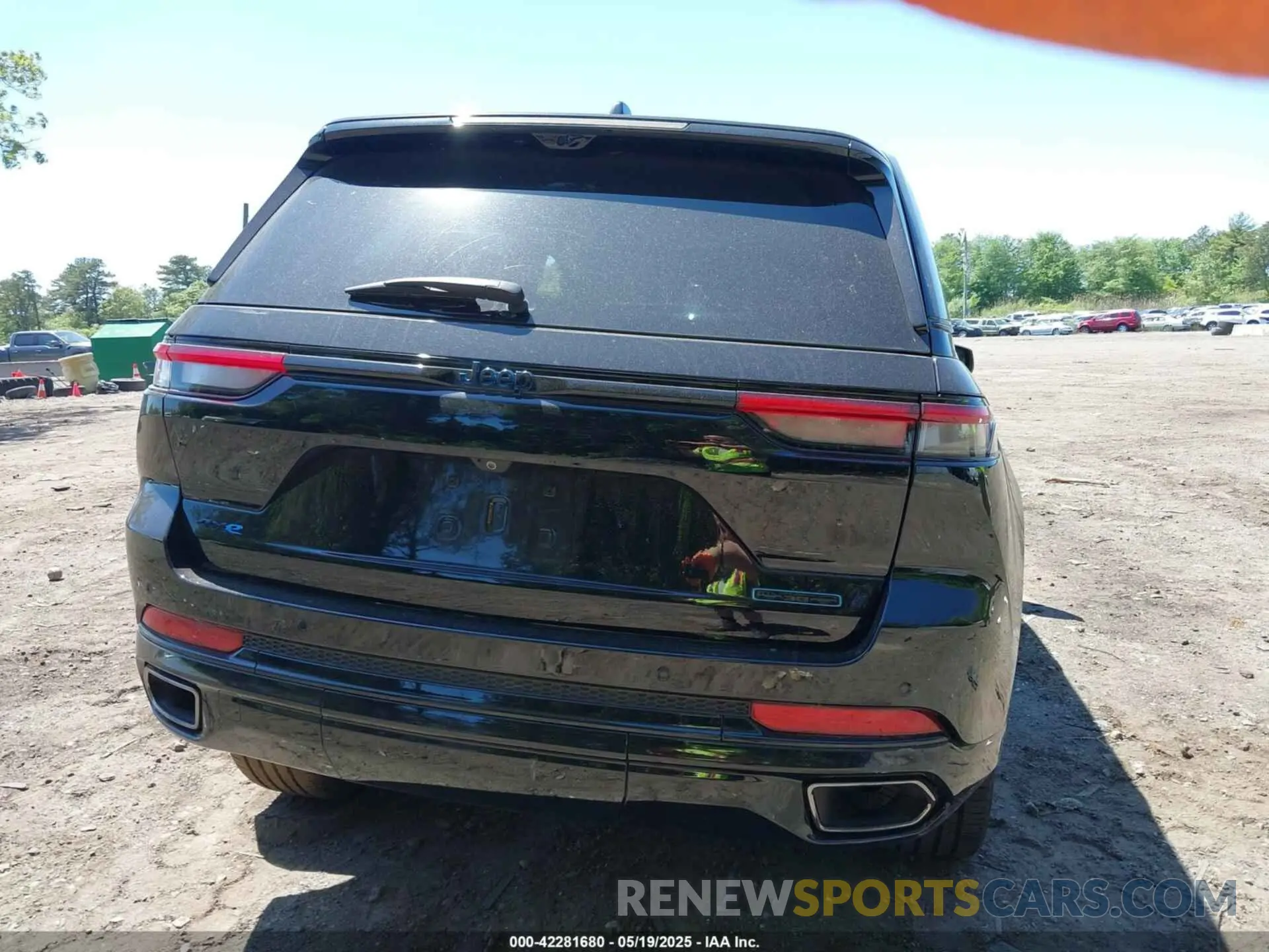 15 Photograph of a damaged car 1C4RJYB61P8904648 JEEP GRAND CHEROKEE 4XE 2023
