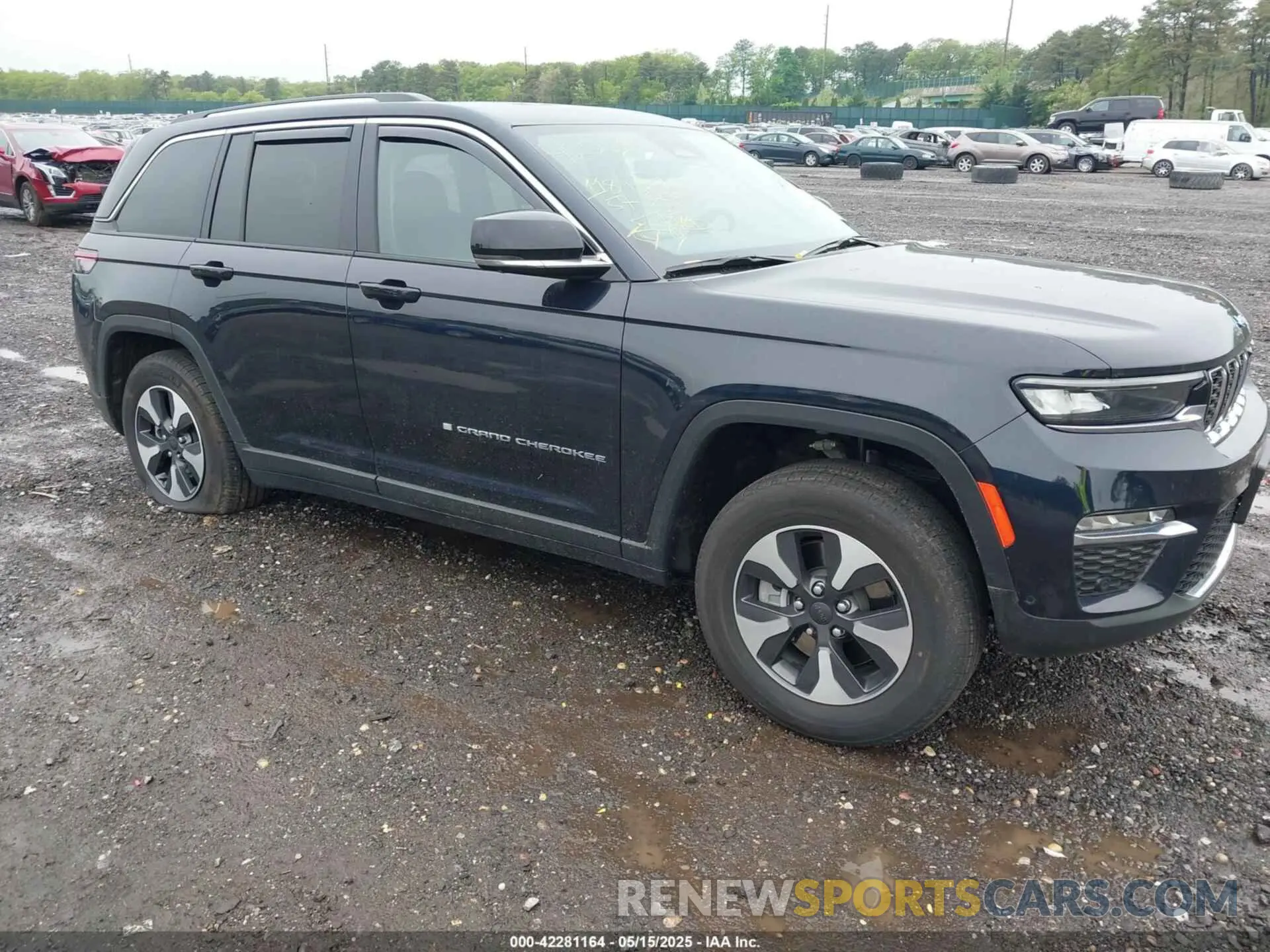1 Фотография поврежденного автомобиля 1C4RJYB66PC664736 JEEP GRAND CHEROKEE 4XE 2023