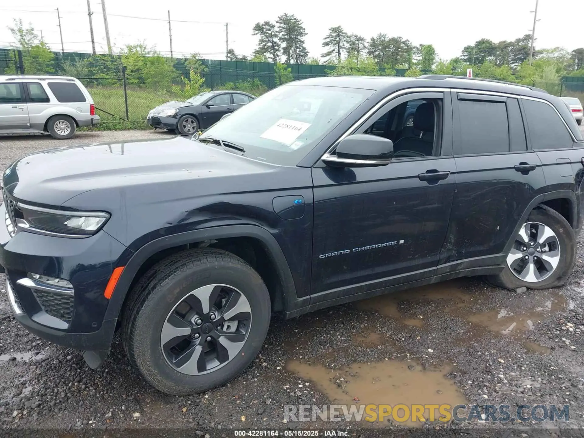 6 Фотография поврежденного автомобиля 1C4RJYB66PC664736 JEEP GRAND CHEROKEE 4XE 2023