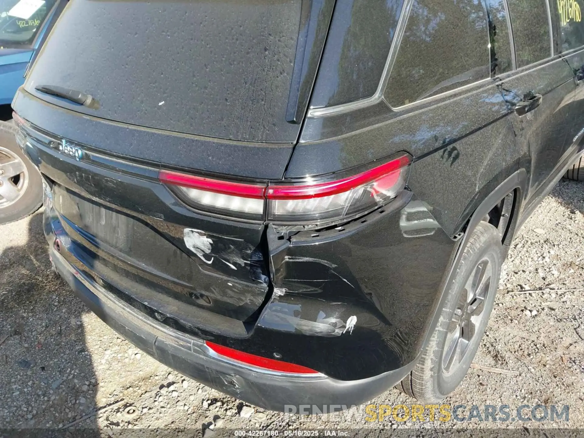 17 Фотография поврежденного автомобиля 1C4RJYB68PC648859 JEEP GRAND CHEROKEE 4XE 2023