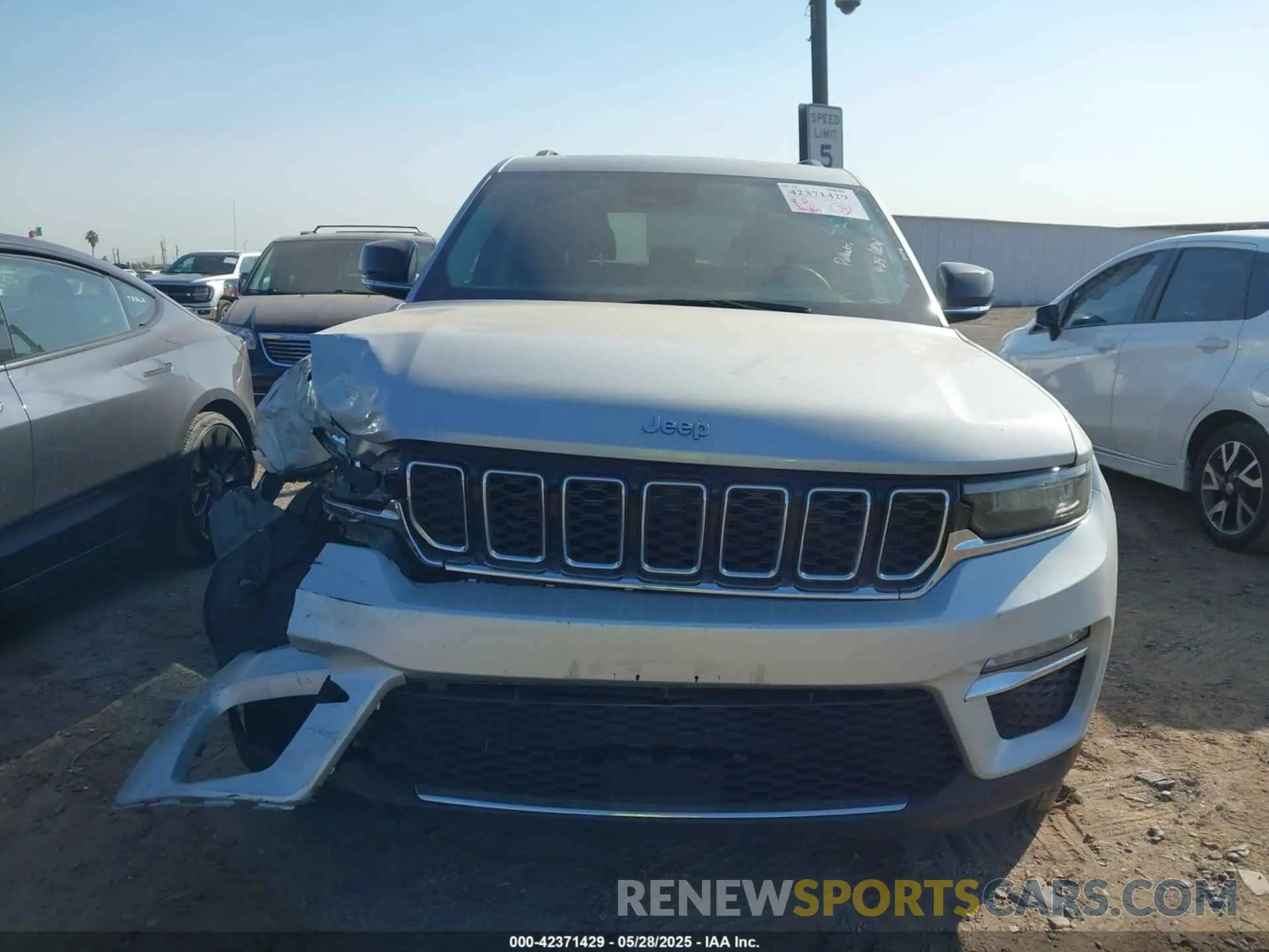 12 Фотография поврежденного автомобиля 1C4RJYB69PC624540 JEEP GRAND CHEROKEE 4XE 2023