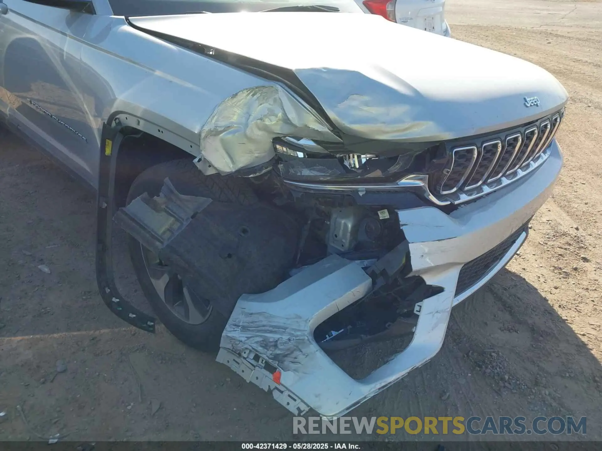 6 Фотография поврежденного автомобиля 1C4RJYB69PC624540 JEEP GRAND CHEROKEE 4XE 2023