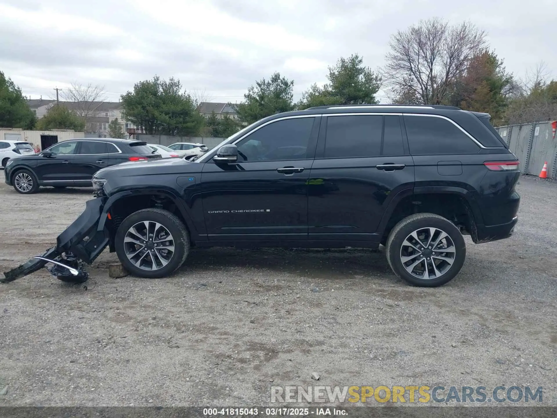 14 Photograph of a damaged car 1C4RJYD60P8891792 JEEP GRAND CHEROKEE 4XE 2023