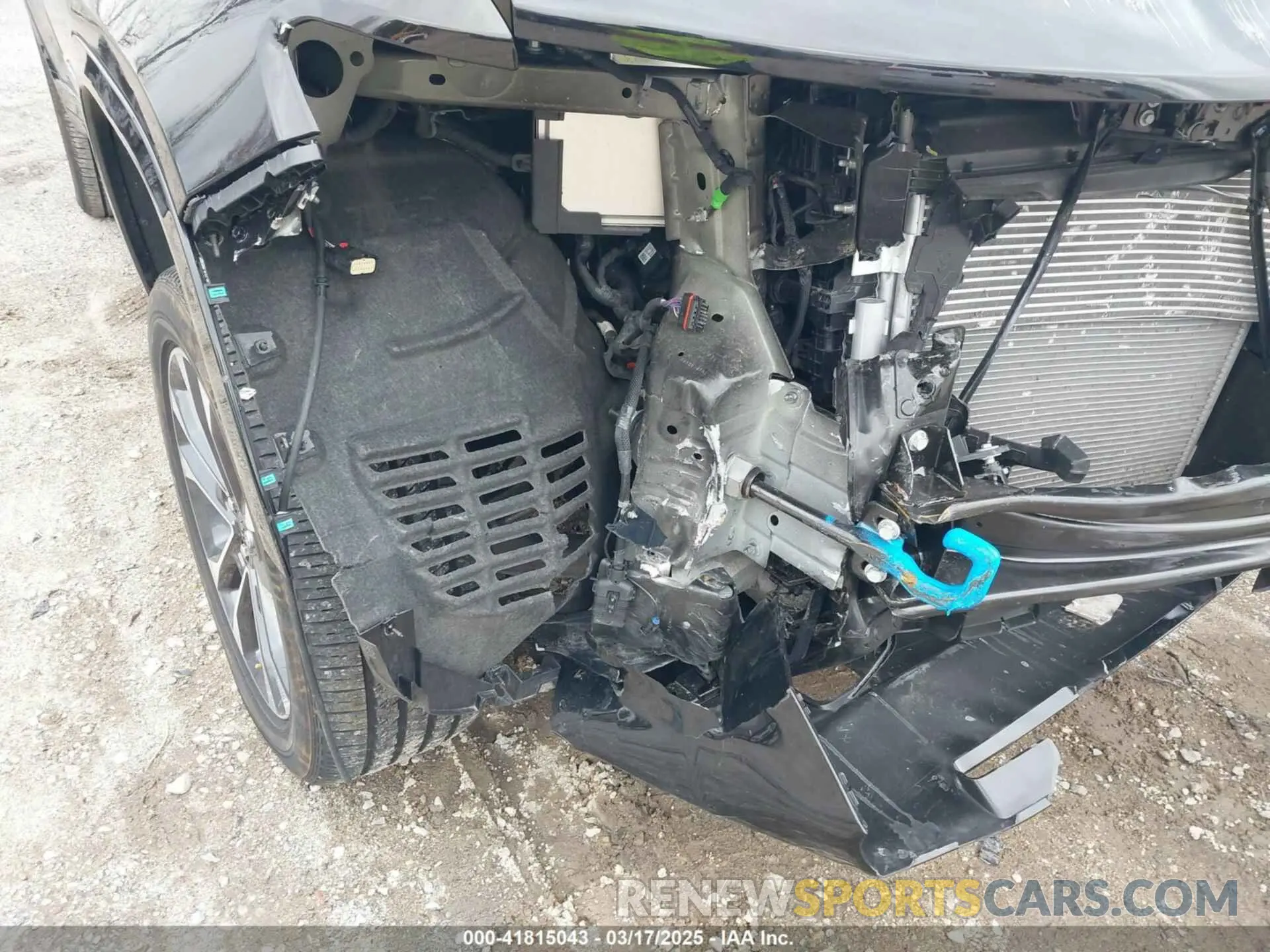 17 Photograph of a damaged car 1C4RJYD60P8891792 JEEP GRAND CHEROKEE 4XE 2023