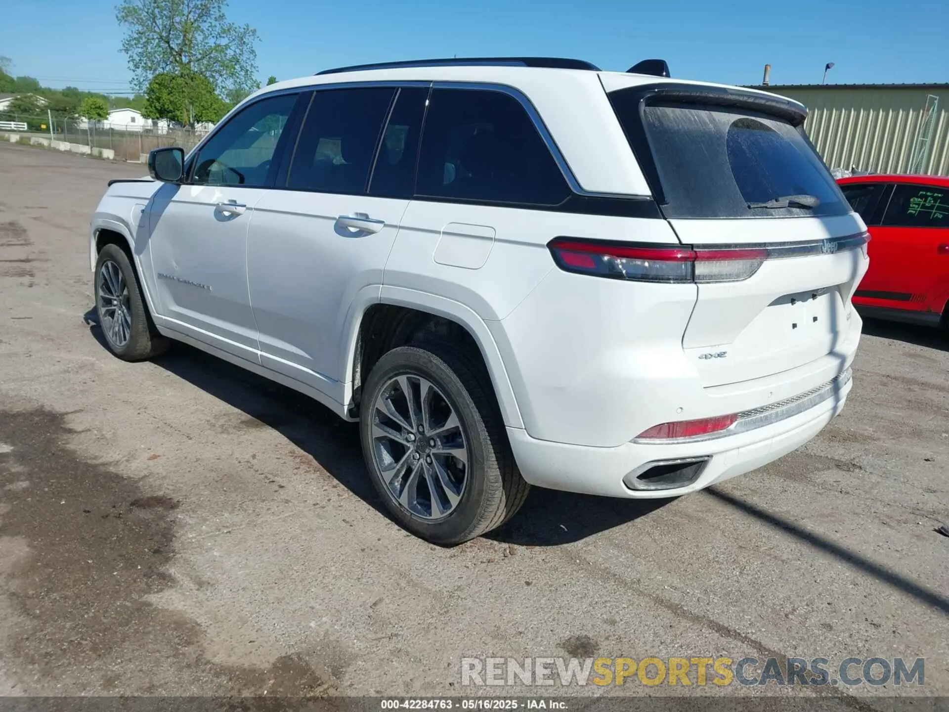 3 Фотография поврежденного автомобиля 1C4RJYD67P8791530 JEEP GRAND CHEROKEE 4XE 2023
