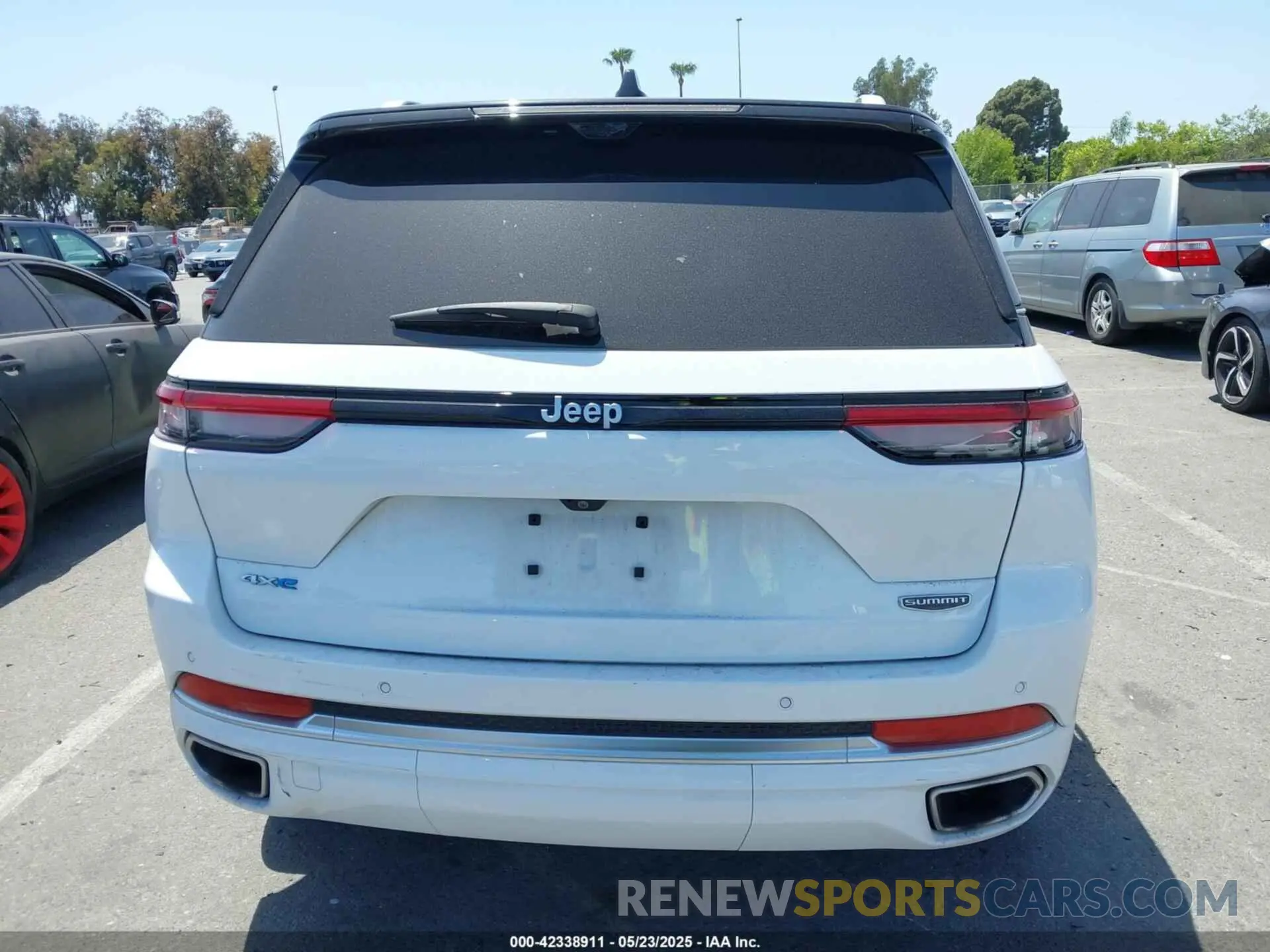16 Фотография поврежденного автомобиля 1C4RJYE68P8787968 JEEP GRAND CHEROKEE 4XE 2023