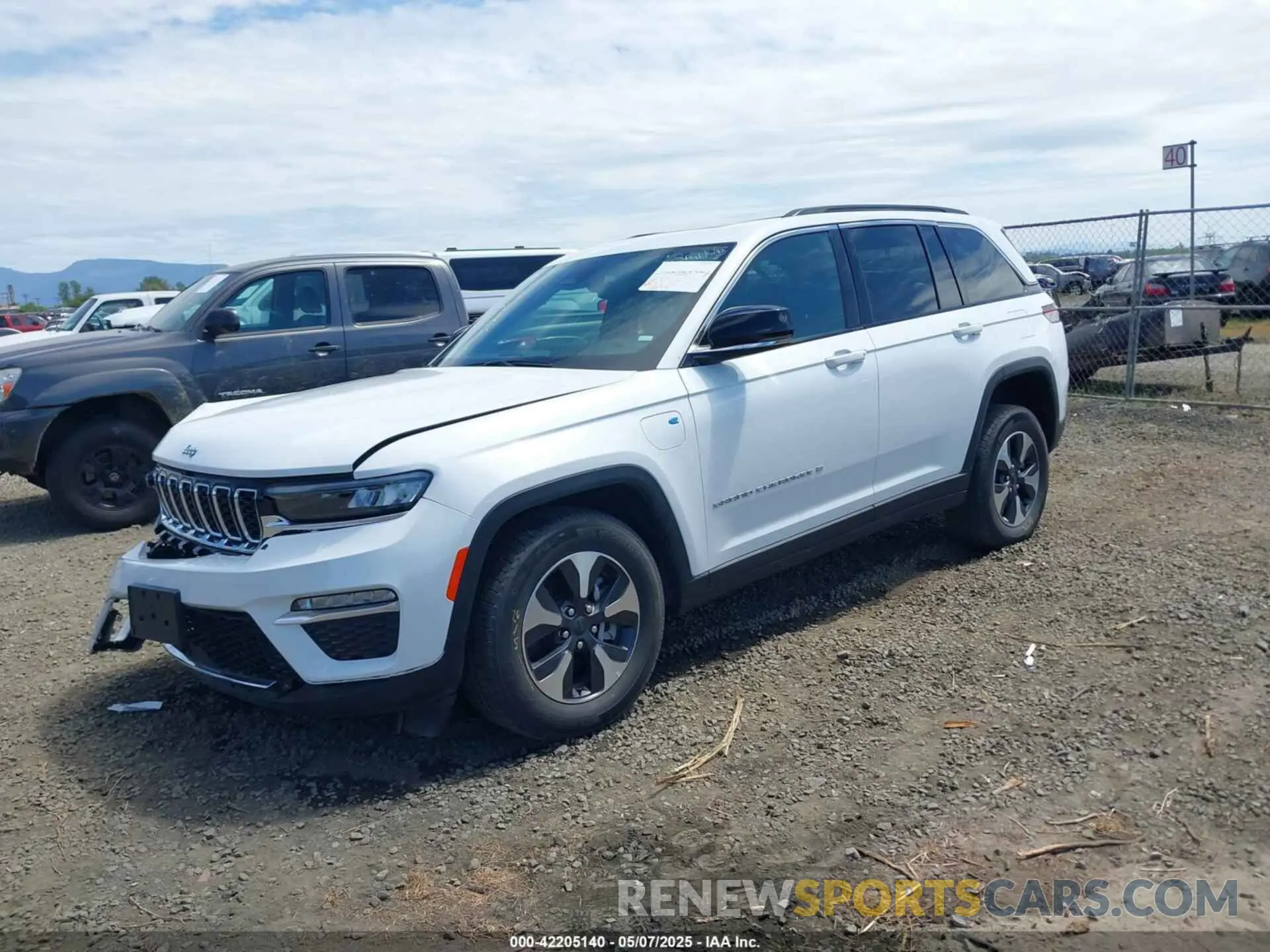 2 Photograph of a damaged car 1C4RJYB60RC120378 JEEP GRAND CHEROKEE 4XE 2024