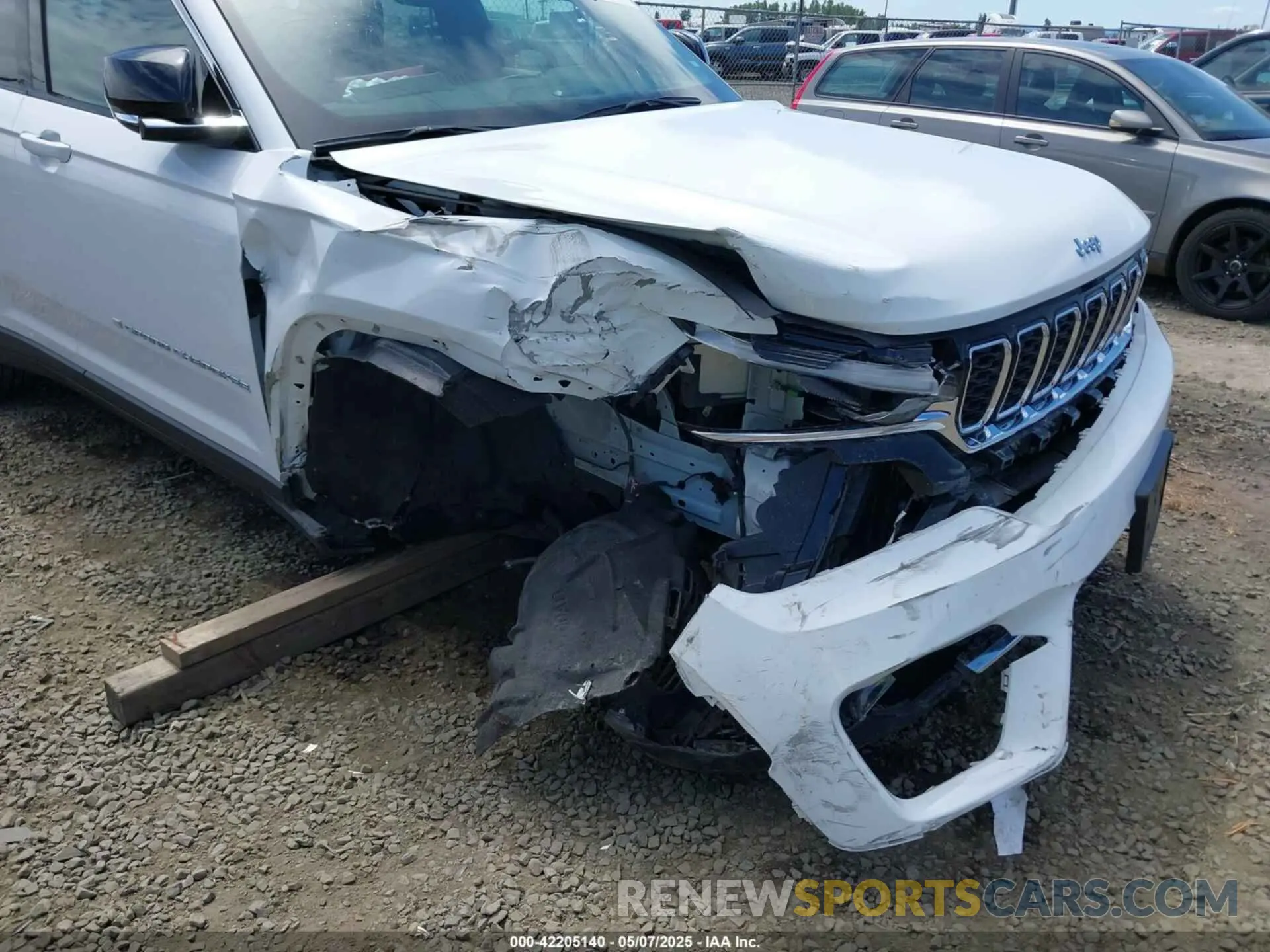 6 Photograph of a damaged car 1C4RJYB60RC120378 JEEP GRAND CHEROKEE 4XE 2024