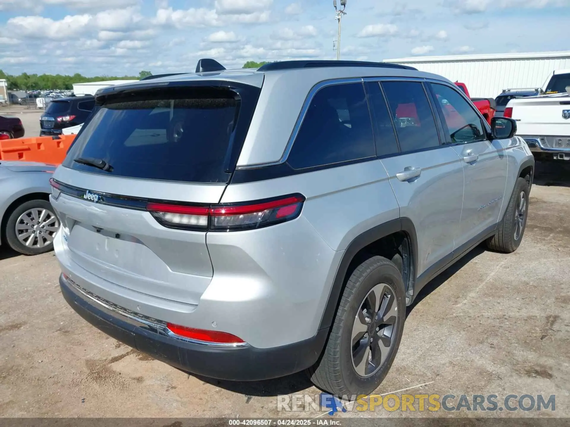 4 Photograph of a damaged car 1C4RJYB60RC181780 JEEP GRAND CHEROKEE 4XE 2024