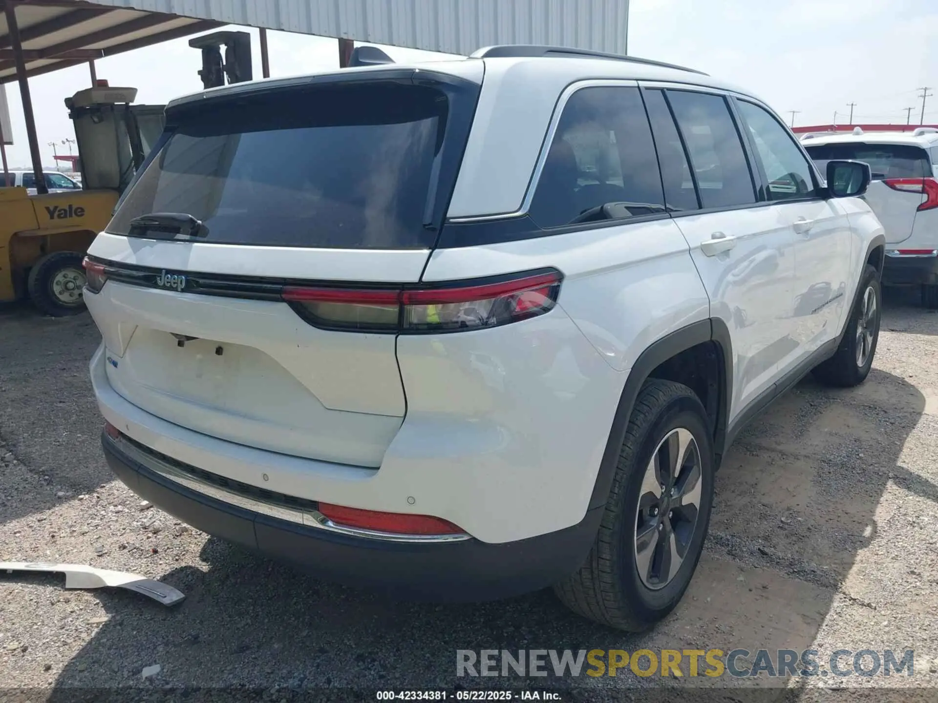 4 Фотография поврежденного автомобиля 1C4RJYB62R8516685 JEEP GRAND CHEROKEE 4XE 2024