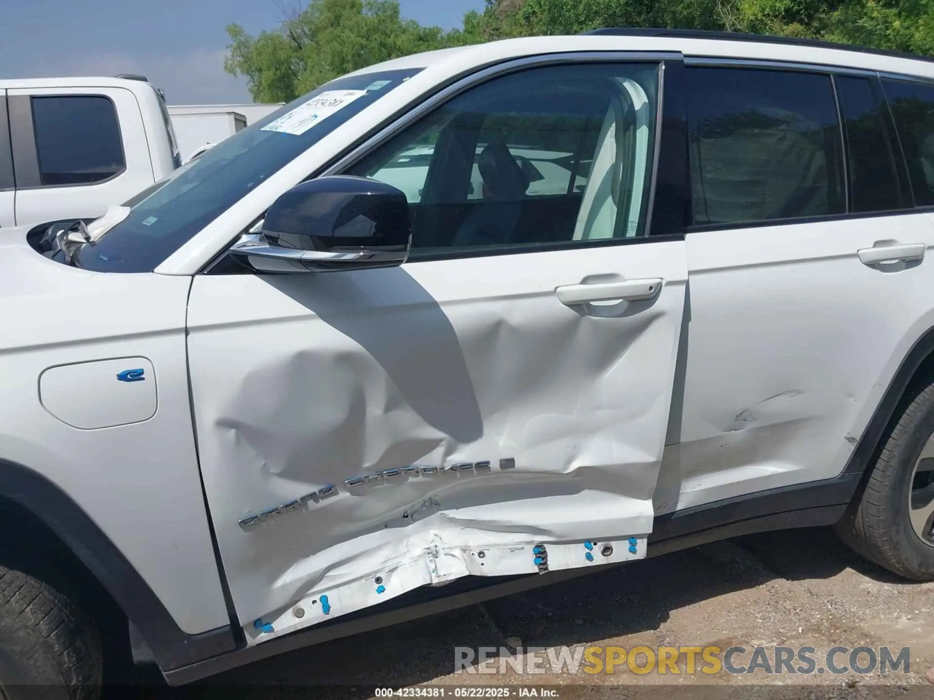 6 Фотография поврежденного автомобиля 1C4RJYB62R8516685 JEEP GRAND CHEROKEE 4XE 2024