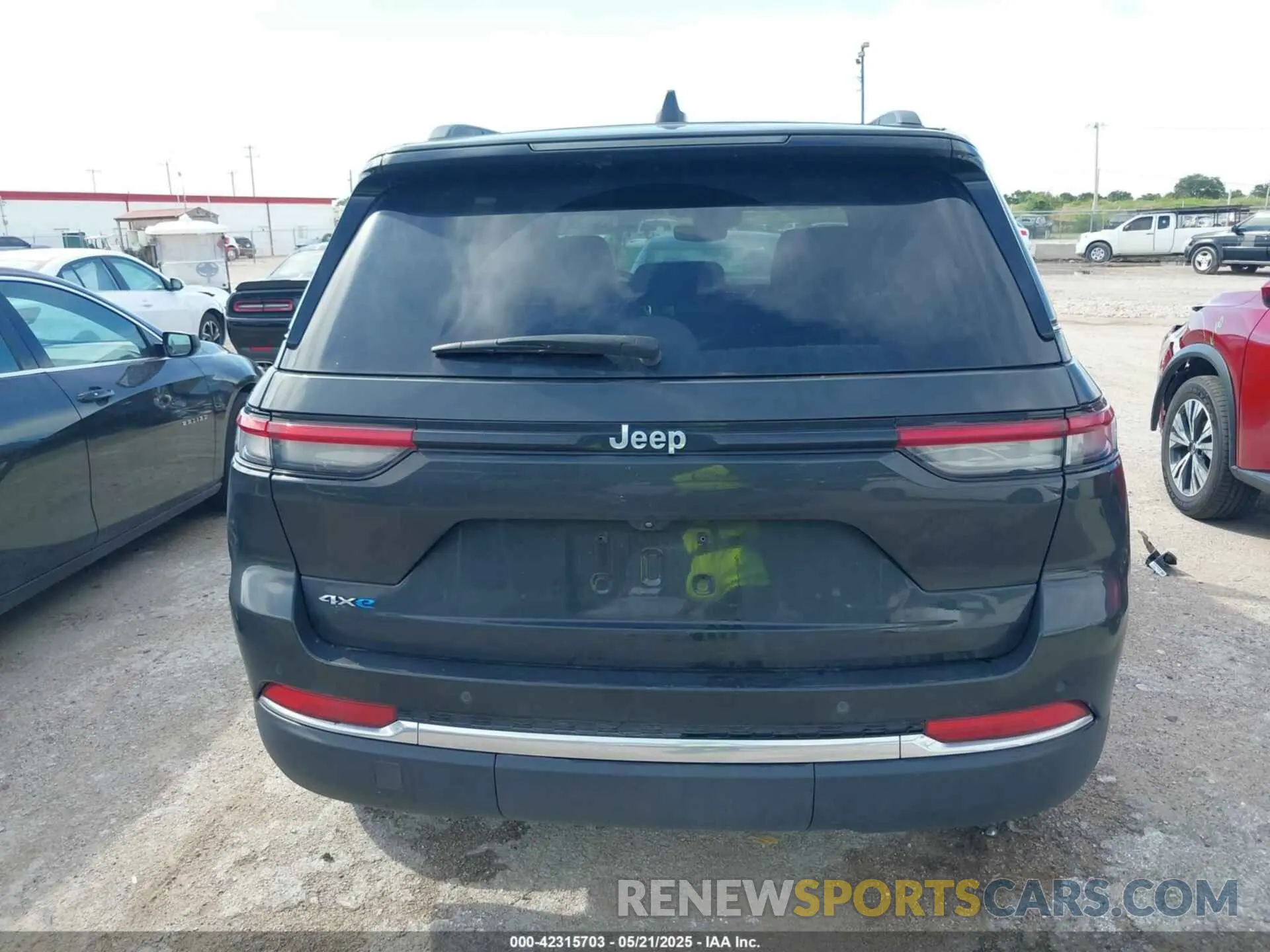 16 Фотография поврежденного автомобиля 1C4RJYB66RC709970 JEEP GRAND CHEROKEE 4XE 2024